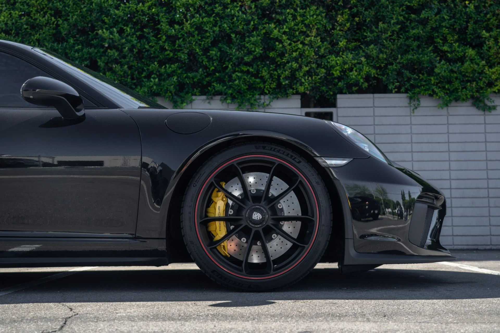 mph009_362180148_Used_2019_Porsche_911_GT_3_Touring_1760739236_b00e9b2244