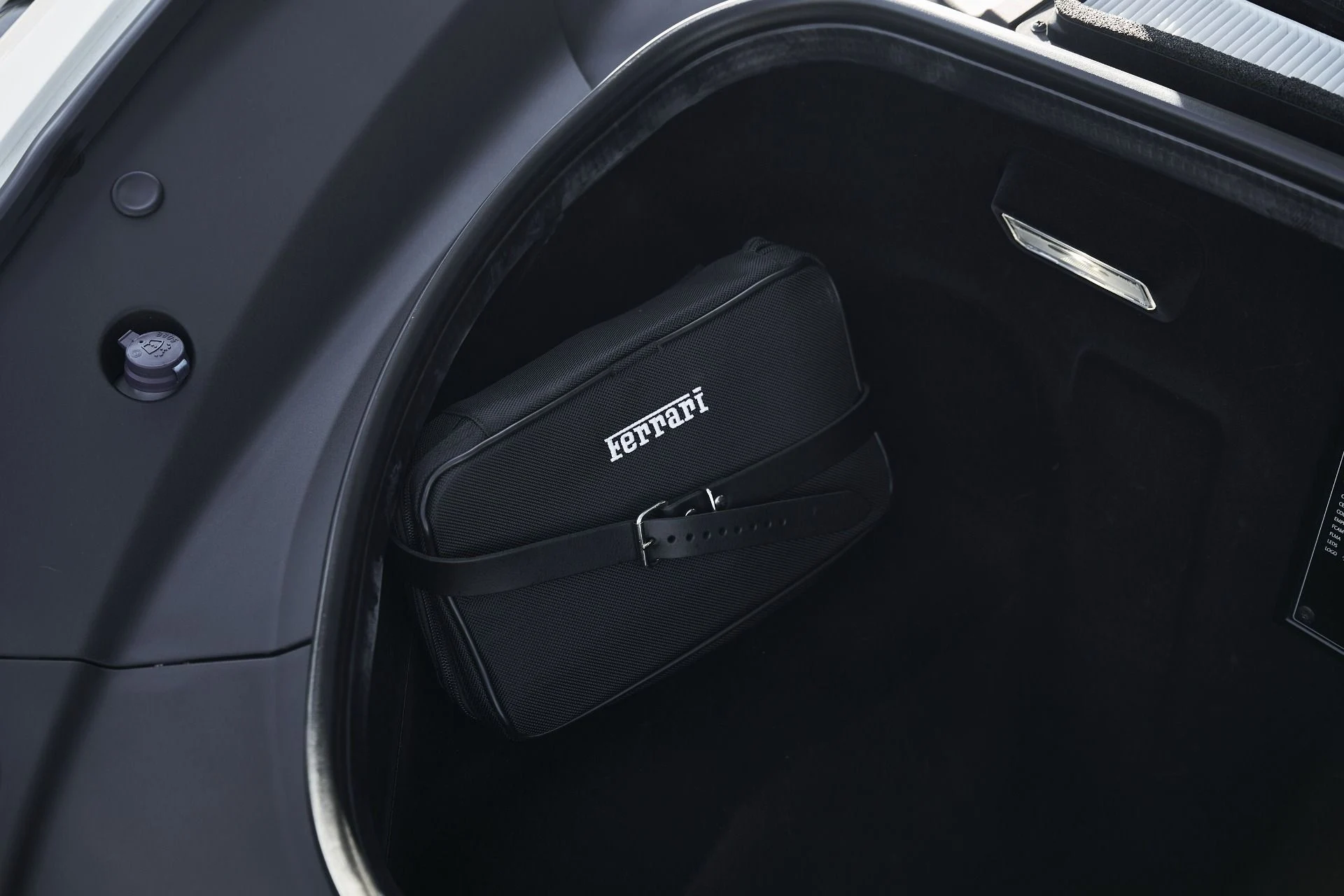 mph009_3624186181_Used_2021_Ferrari_F8_Tributo_1766025287_1379f9172e