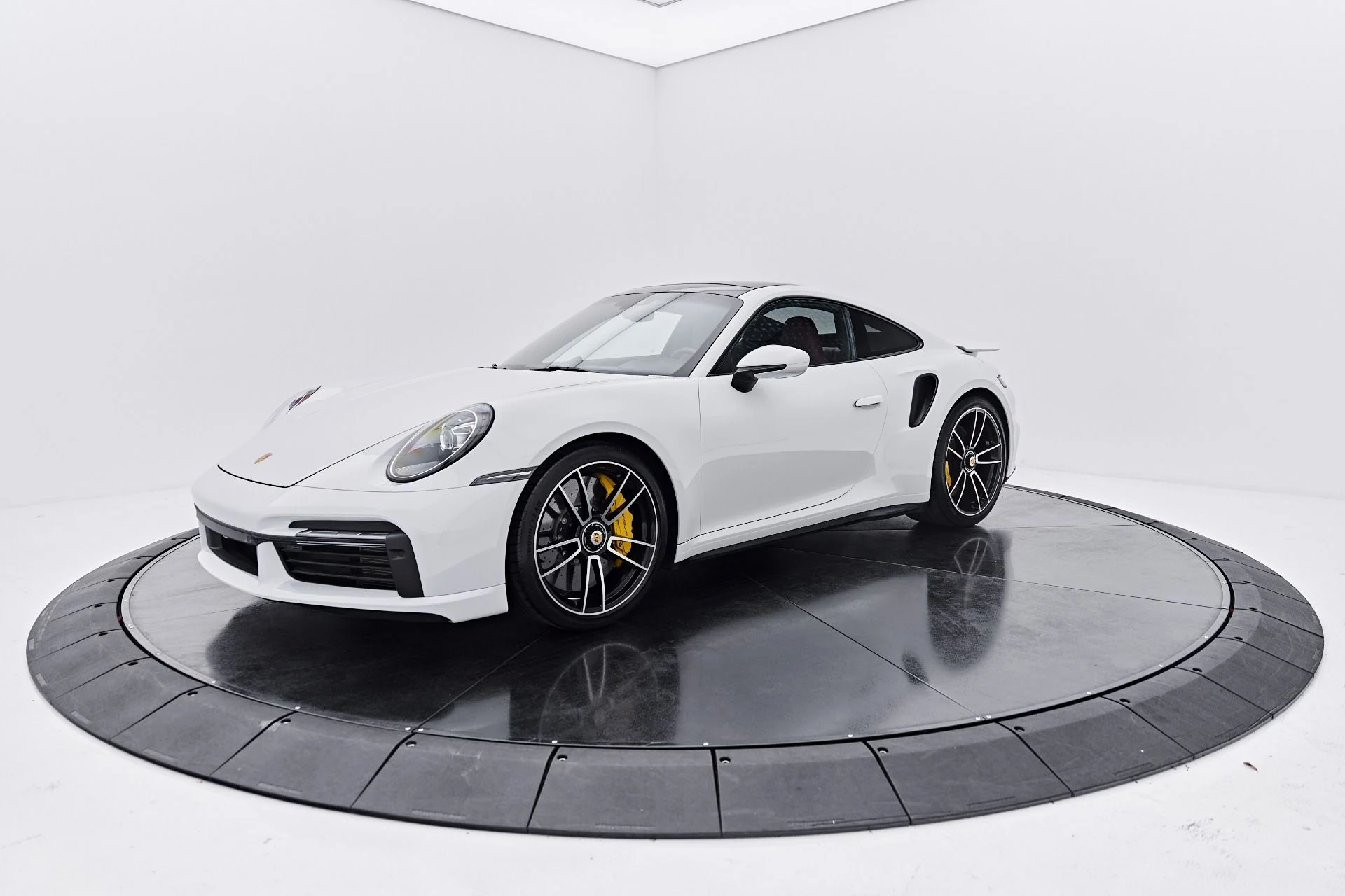 mph009_3624440568_Used_2022_Porsche_911_Turbo_S_1790299701_c1273324c1