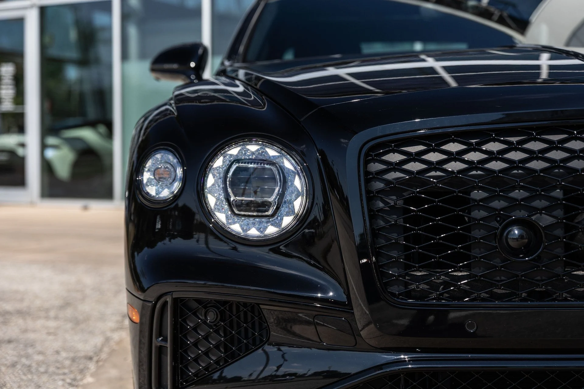 mph009_3626999110_Hi_Tech_Luxury_Imports_LLC_SCBBP_6_ZG_8_SC_022680_image_9_53ed219644