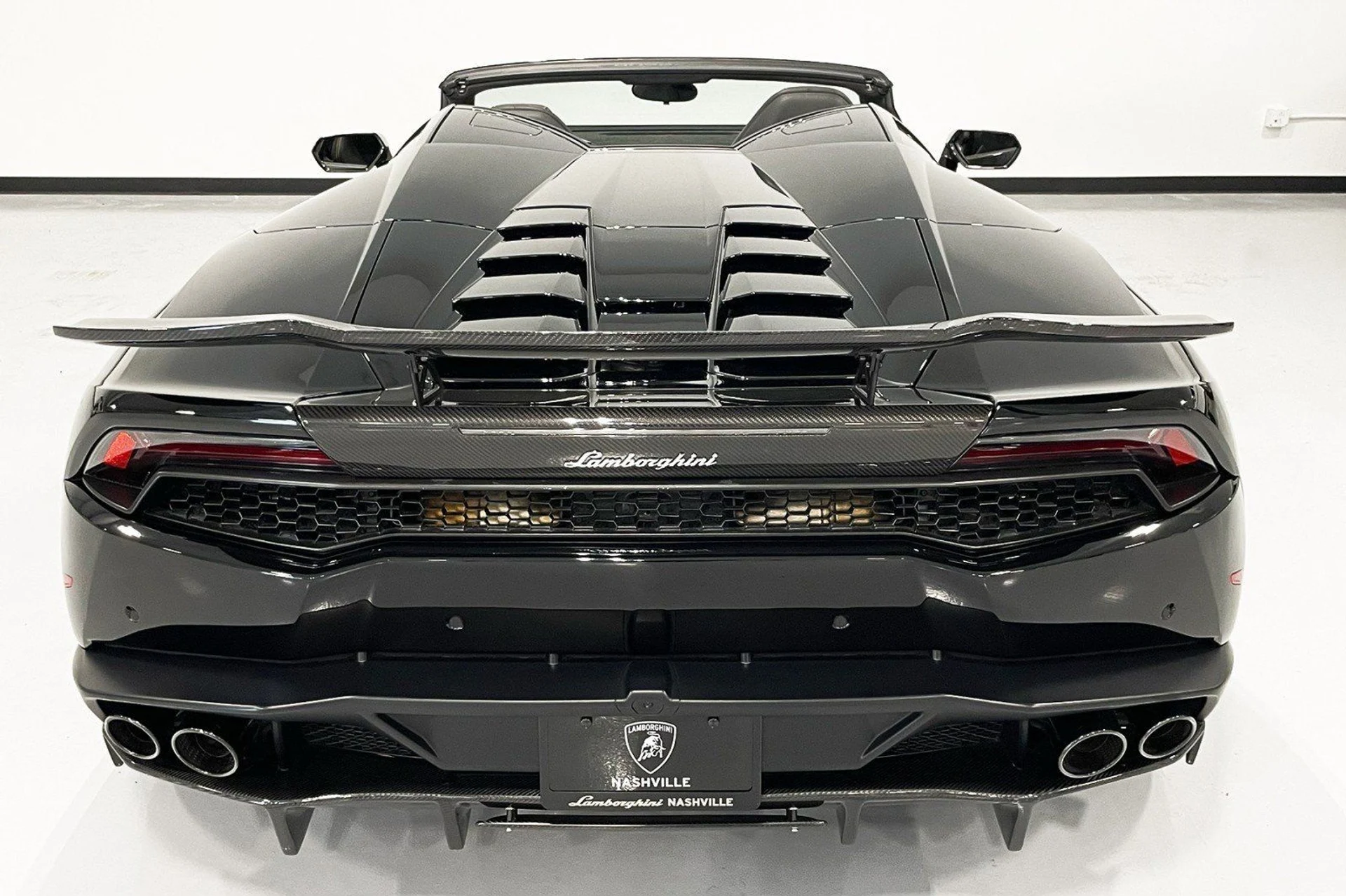 mph009_3632834271_Used_2017_Lamborghini_Huracan_LP_610_4_Spyder_1761858571_4b3262d101