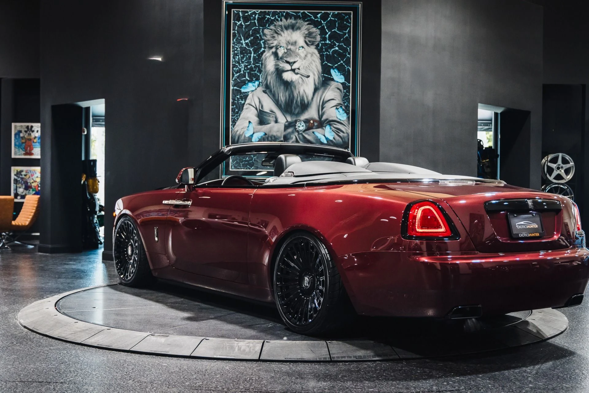 mph009_3638785380_Used_2019_Rolls_Royce_Dawn_1775855974_faed658b00