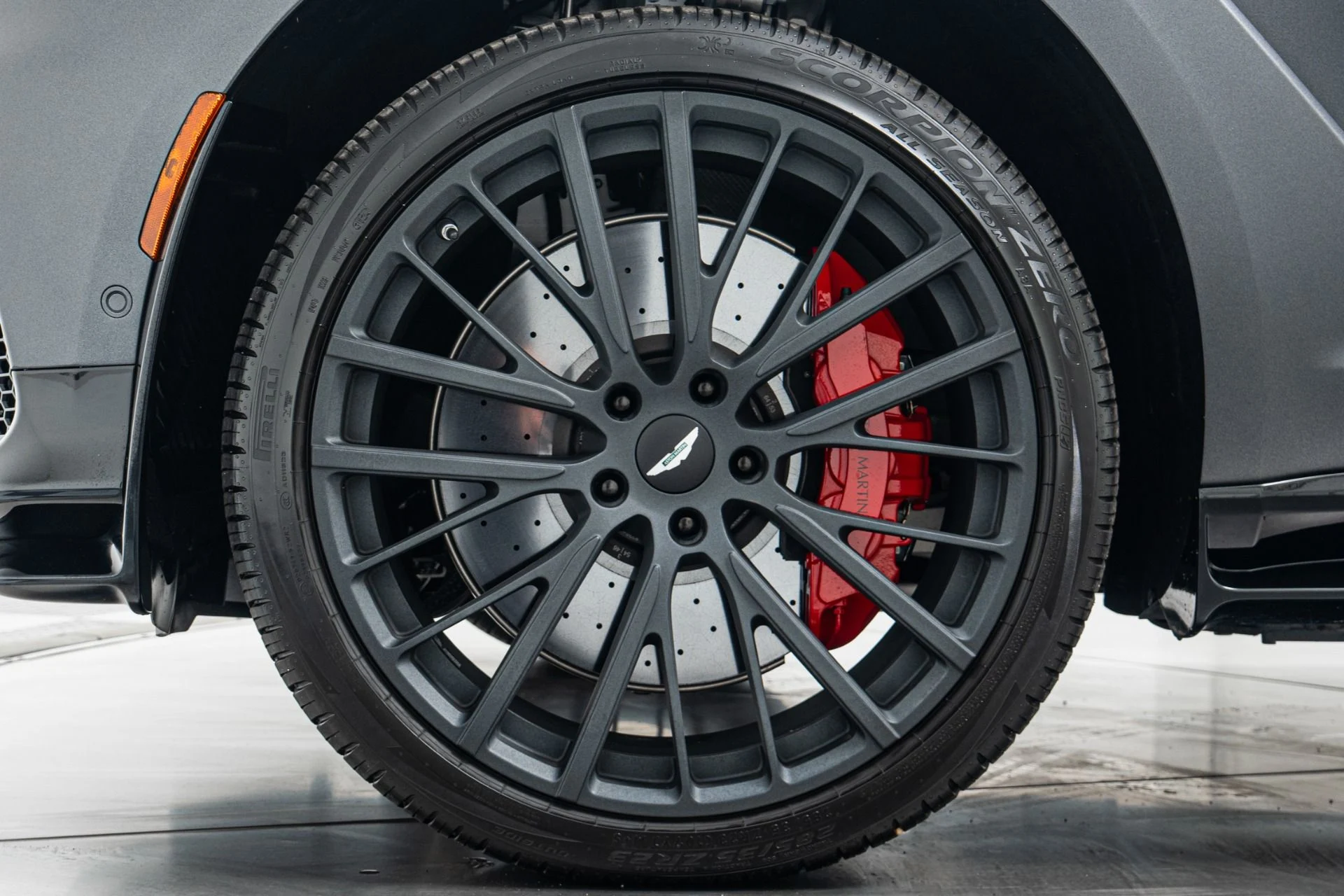 mph009_3642147290_Used_2025_Aston_Martin_DBX_707_23_Inch_Wheels_Factory_Matte_Paint_697_Horsepower_1774034848_f239291772