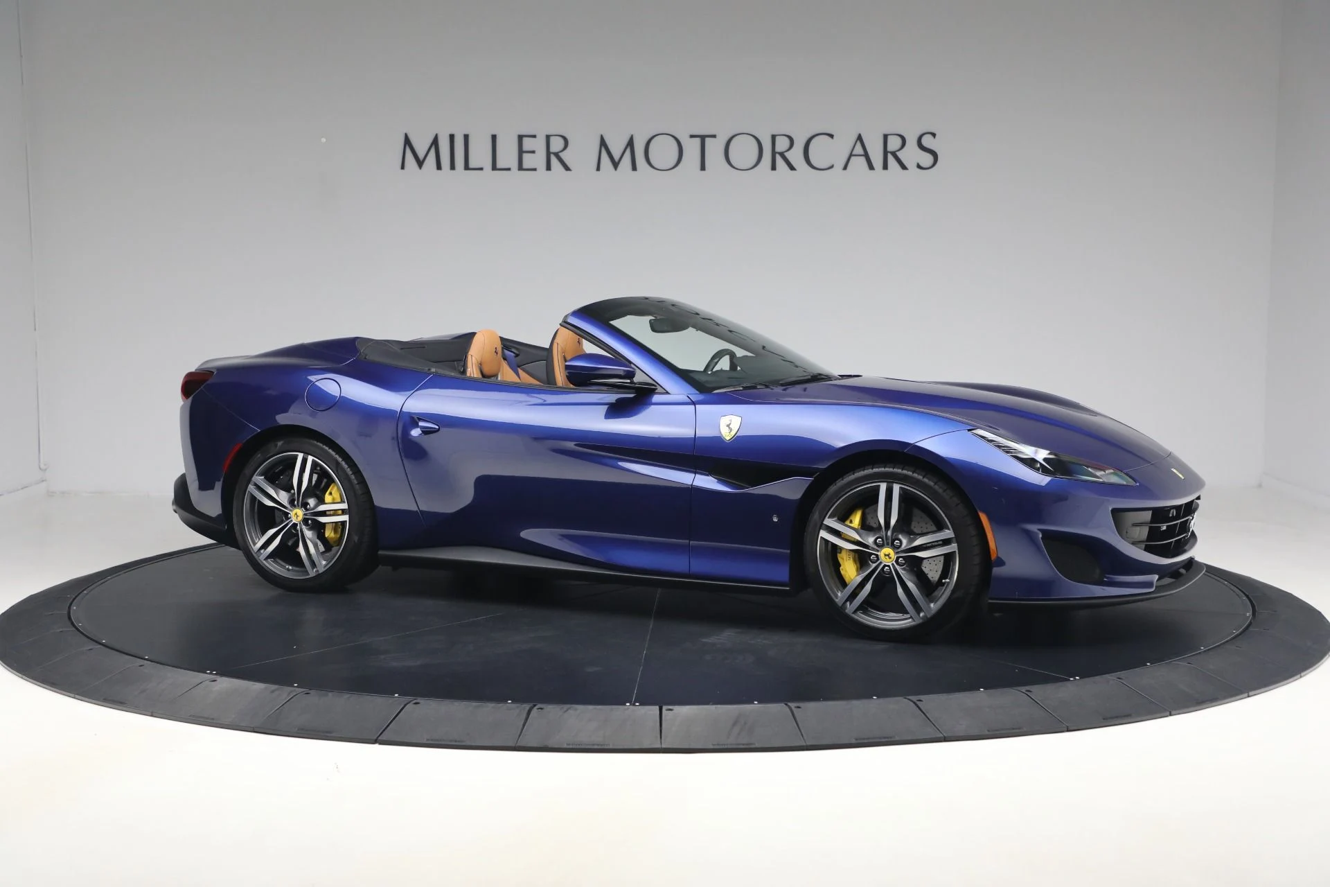 mph009_3643257422_Used_2020_Ferrari_Portofino_1775654485_06677f0f40