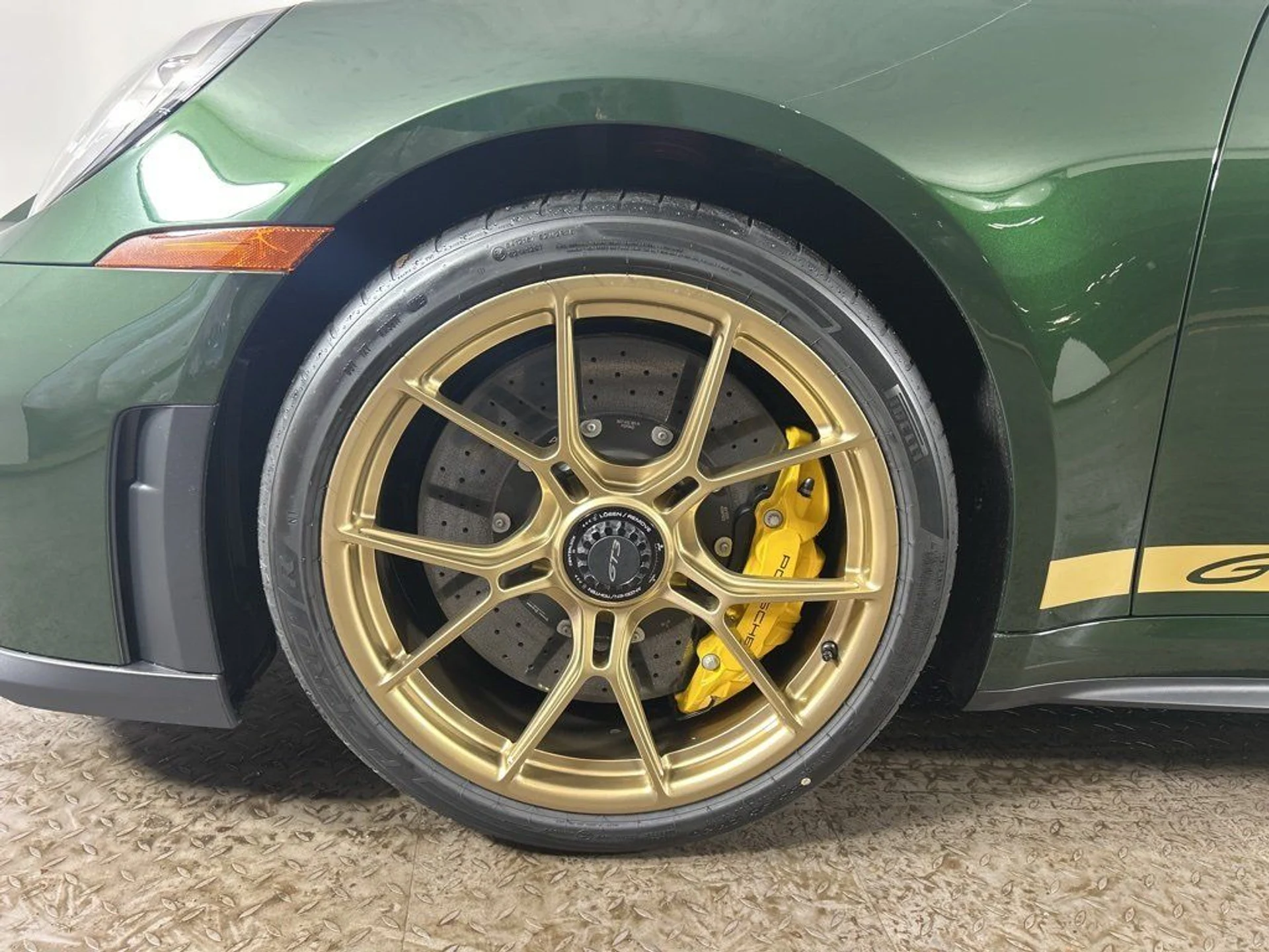 mph009_3646614065_2ed677c98a001618236d02594d19989a_d225acd7da