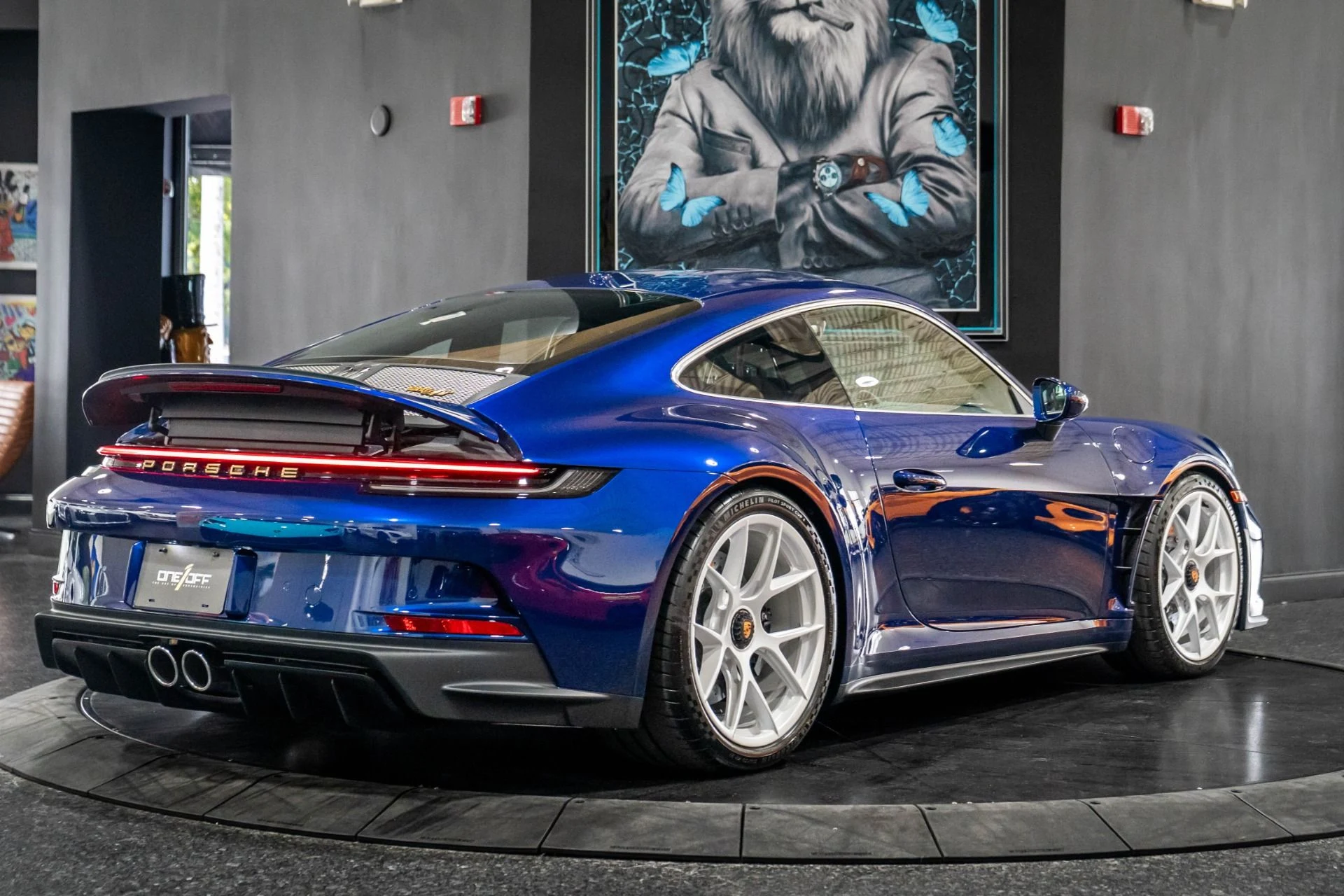 mph009_3646646696_Used_2024_Porsche_911_ST_5341963_1766128393_77403f7816