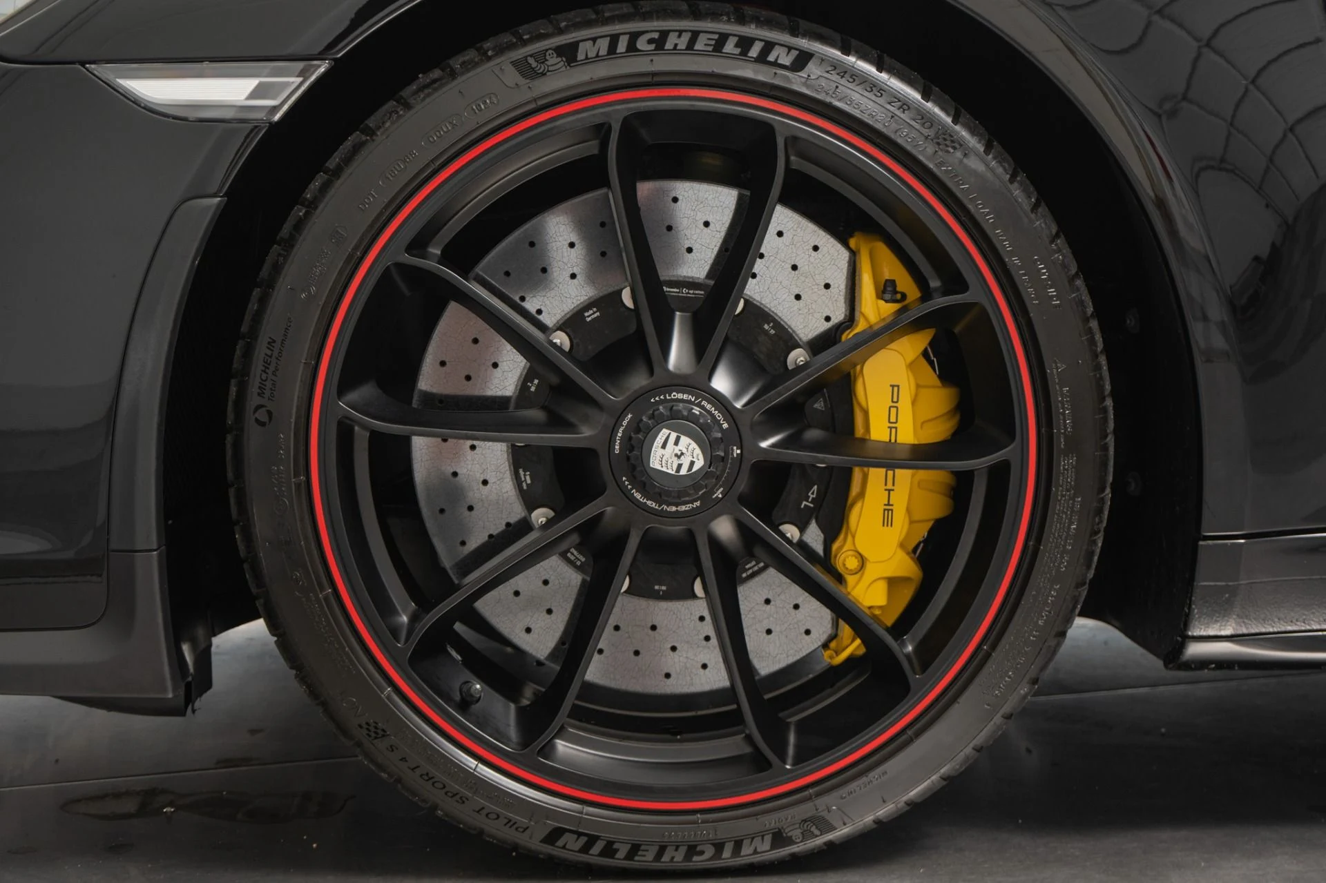 mph009_3659052328_Used_2019_Porsche_911_Speedster_678_of_Only_1948_Built_6_Speed_Manual_1787949099_f82e0ccd97