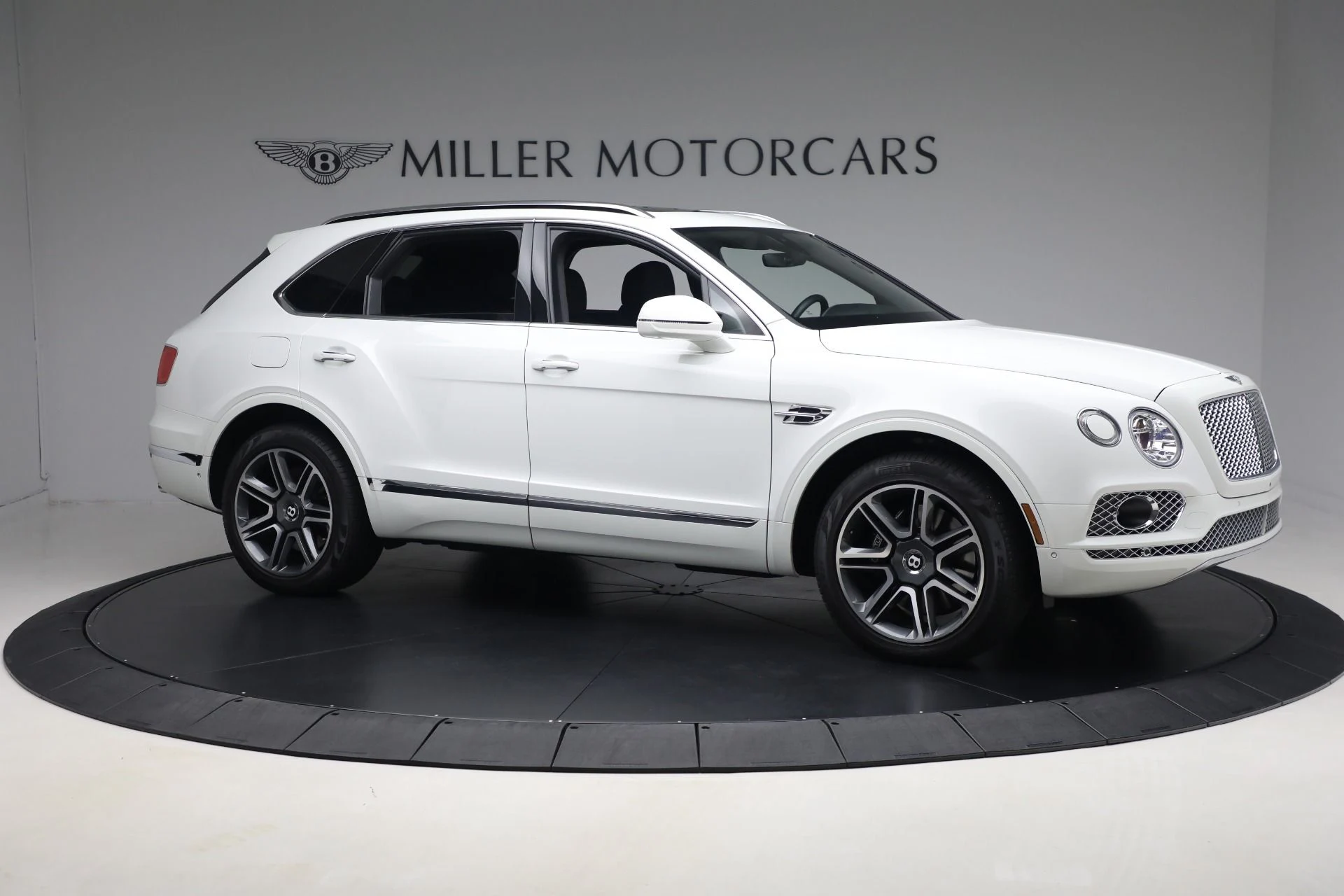 mph009_3660449279_Used_2018_Bentley_Bentayga_Activity_Edition_0d37293260