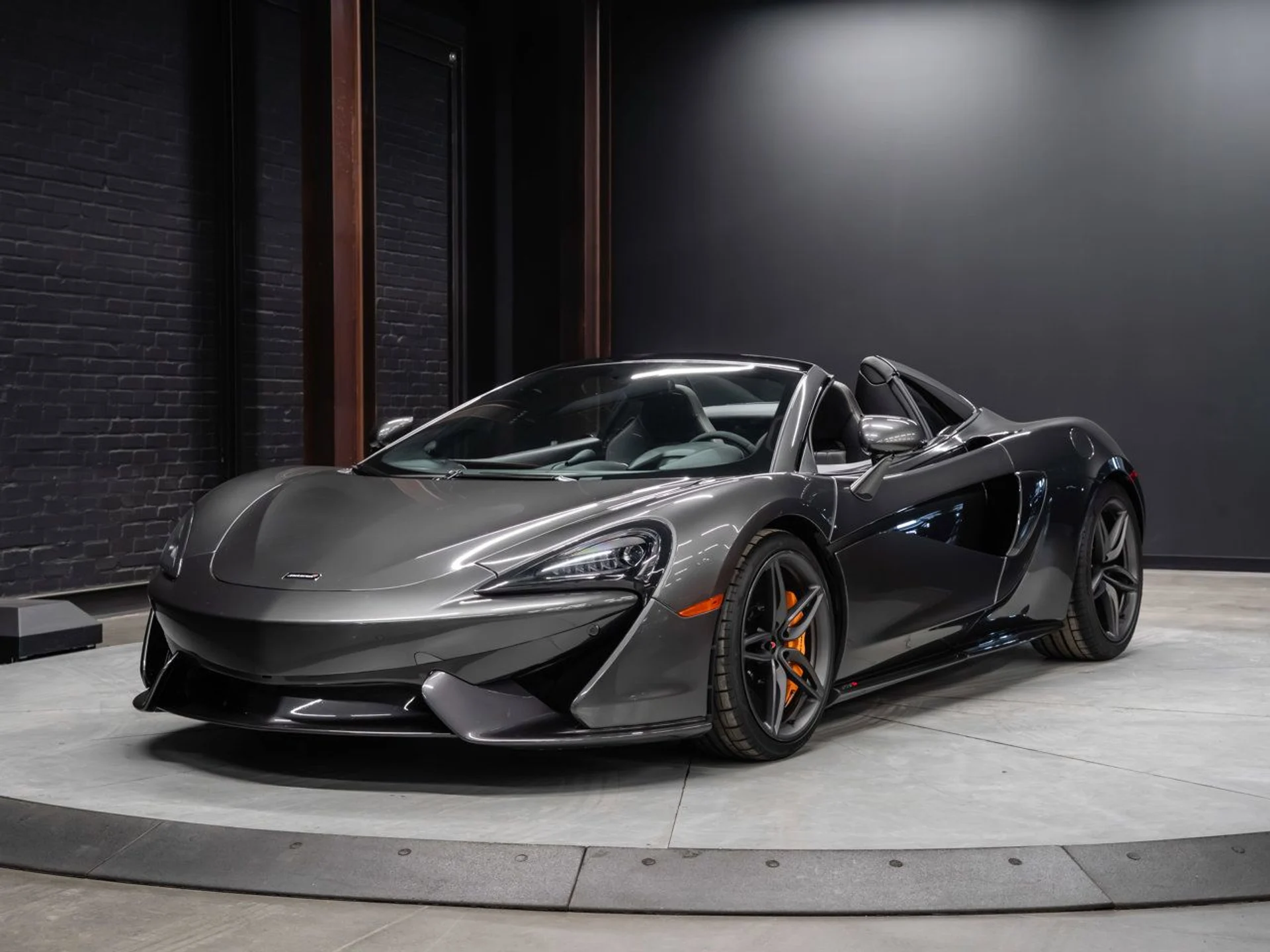 mph009_366372237_mclaren_570s_2018_ed41e85e12