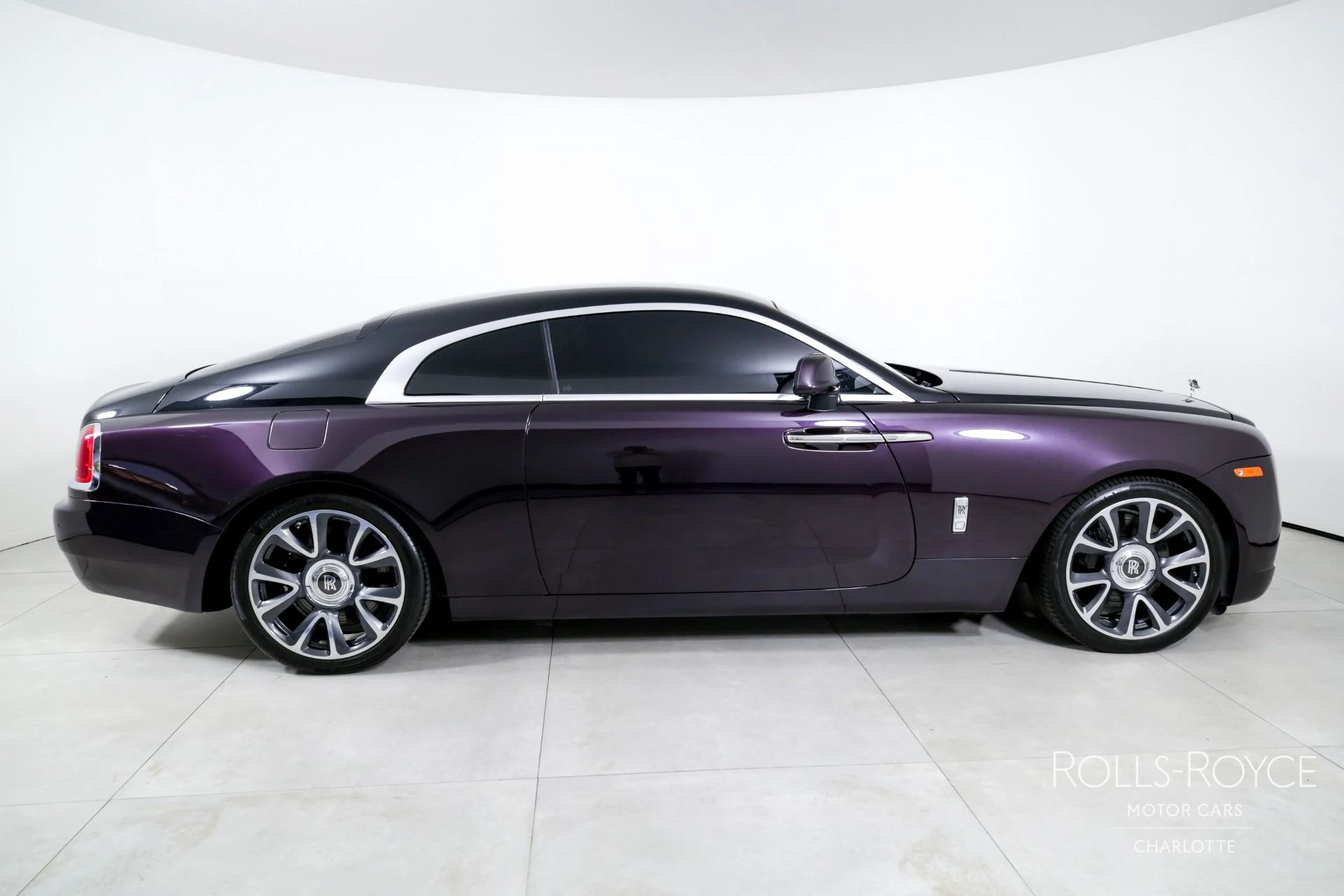 mph009_3665953748_Used_2018_Rolls_Royce_Wraith_1744735509_adac39a1b2