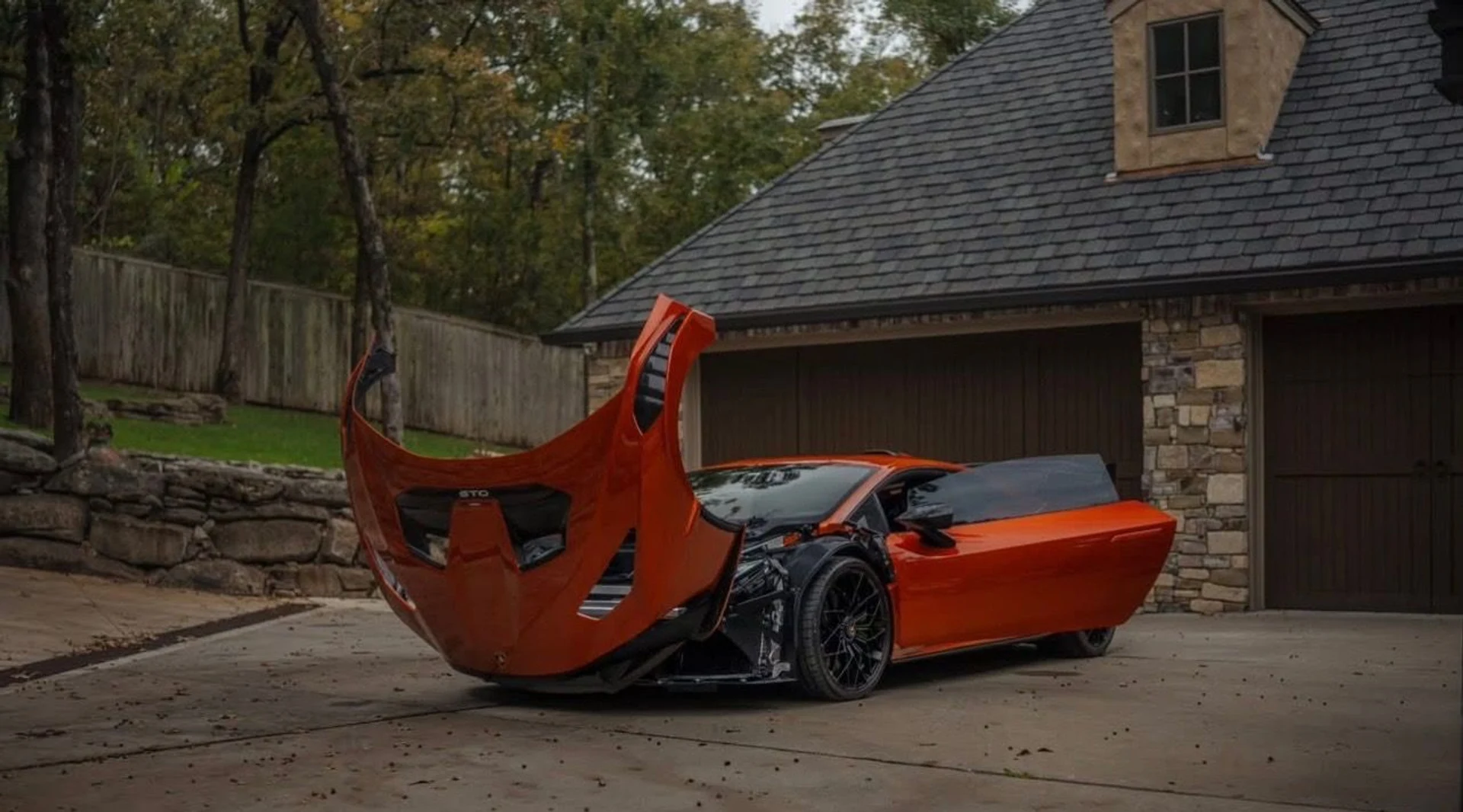 mph009_3699439293_Used_2023_Lamborghini_Huracan_STO_1762290727_b5405db770