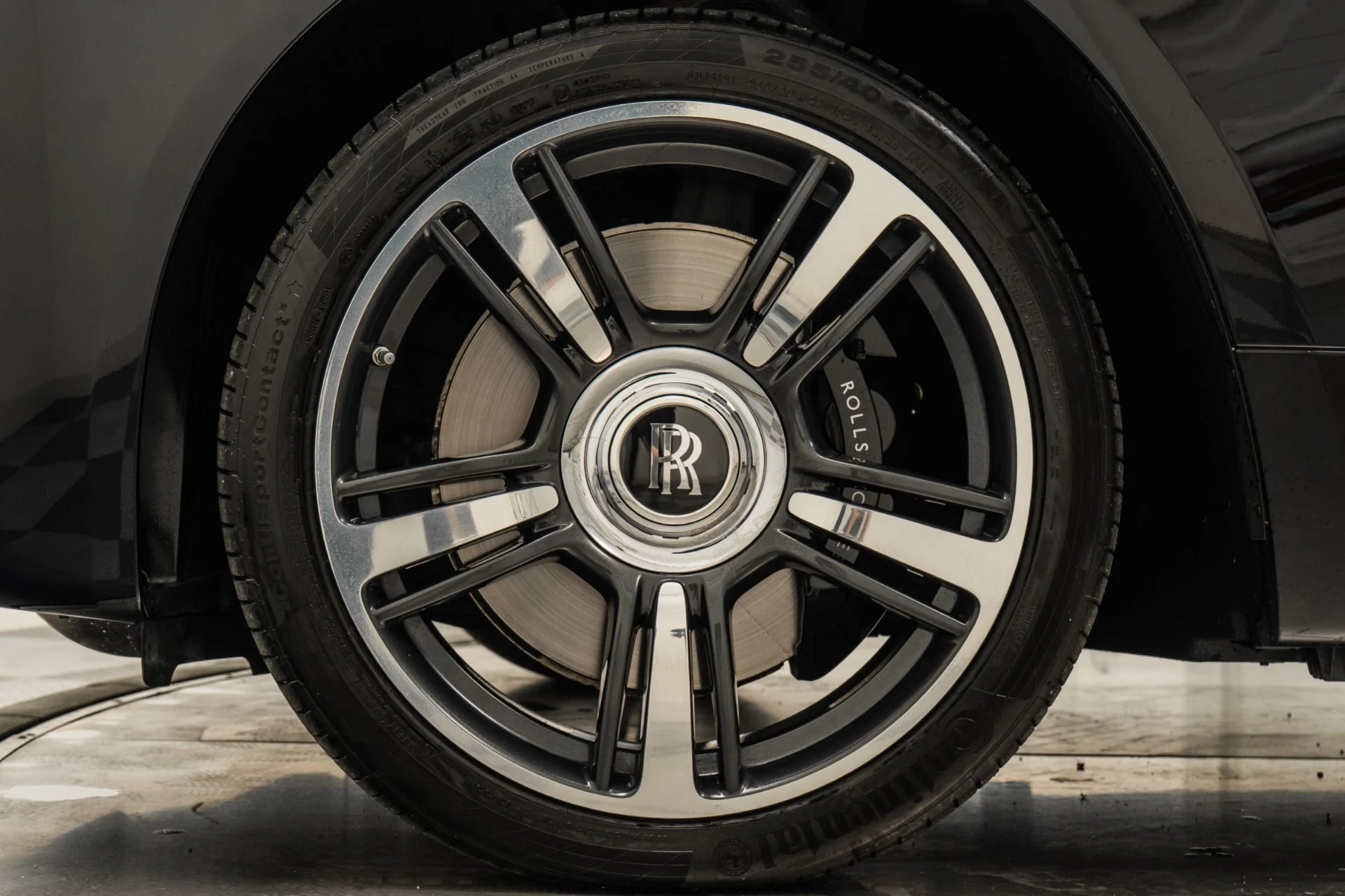mph009_3702793730_Used_2016_Rolls_Royce_Wraith_1759423730_f15f501fd8
