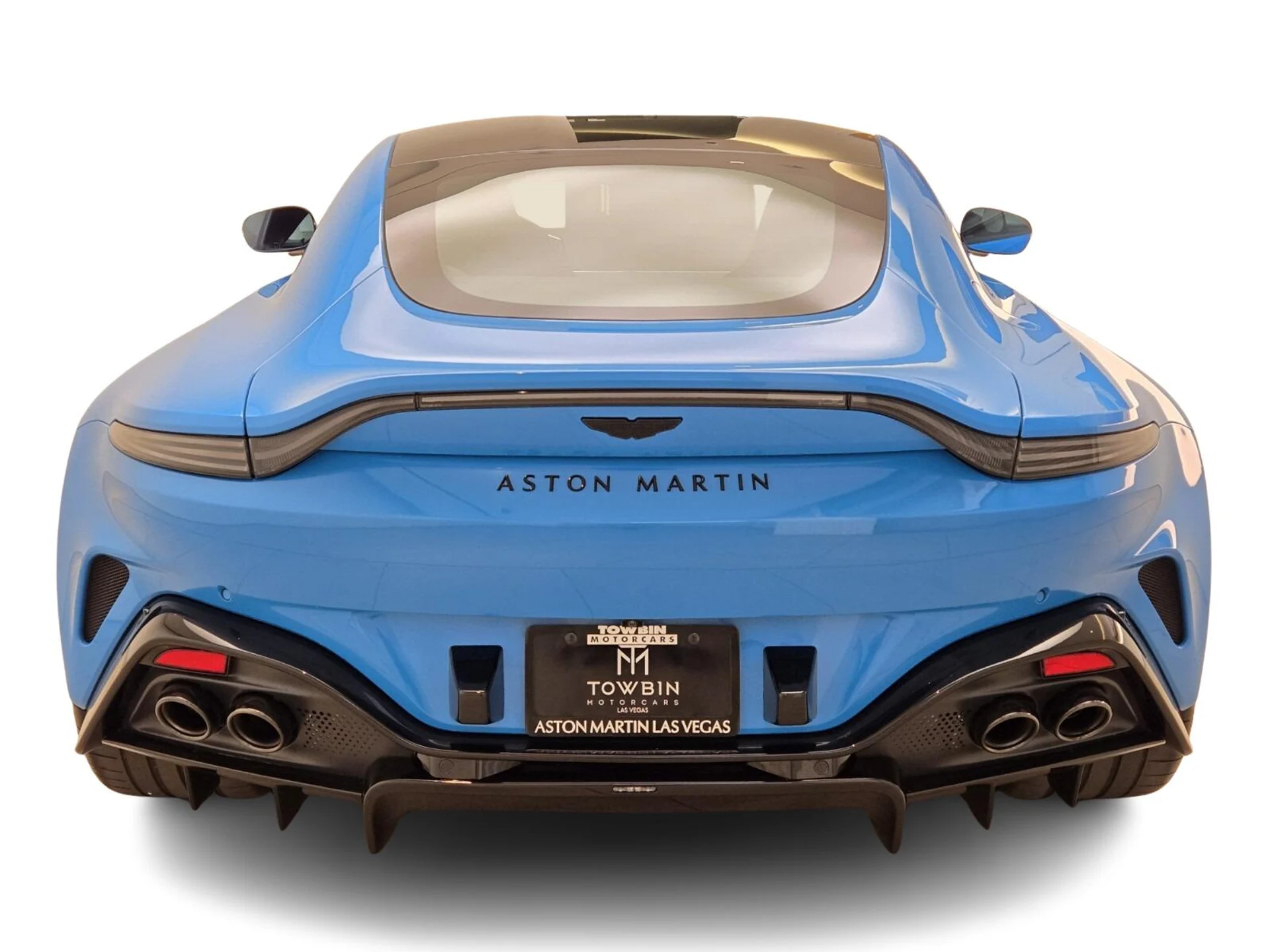 mph009_3703314590_Used_2025_Aston_Martin_Vantage_1770792724_3c8ce1cf24