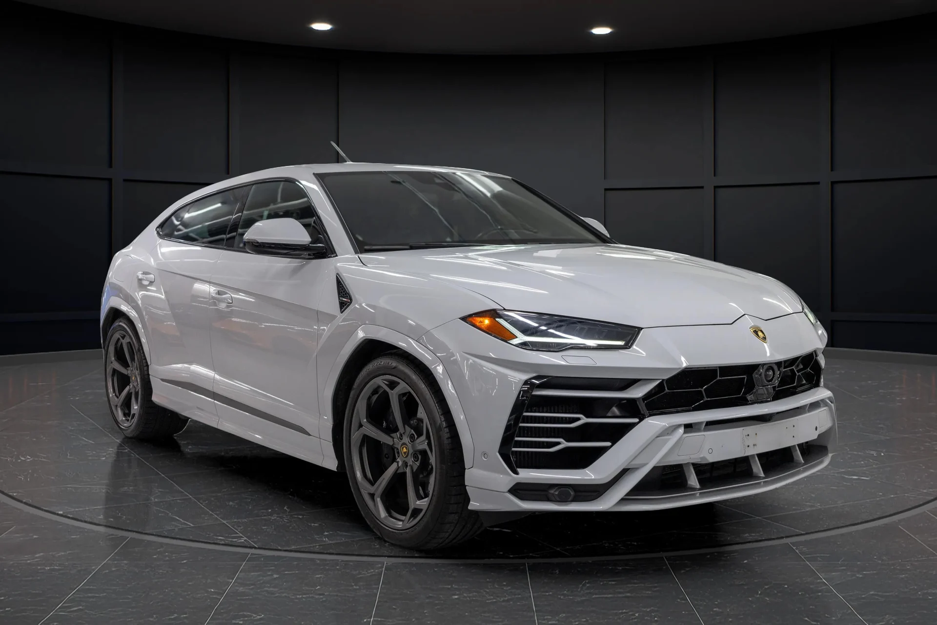 mph009_3703606470_94ca1305_d0e8_443e_b95b_aca7592dd1d9_202120_Lamborghini20_Urus2028_ZPBCA_1_ZL_3_MLA_1510329_10_76d9bcecbf
