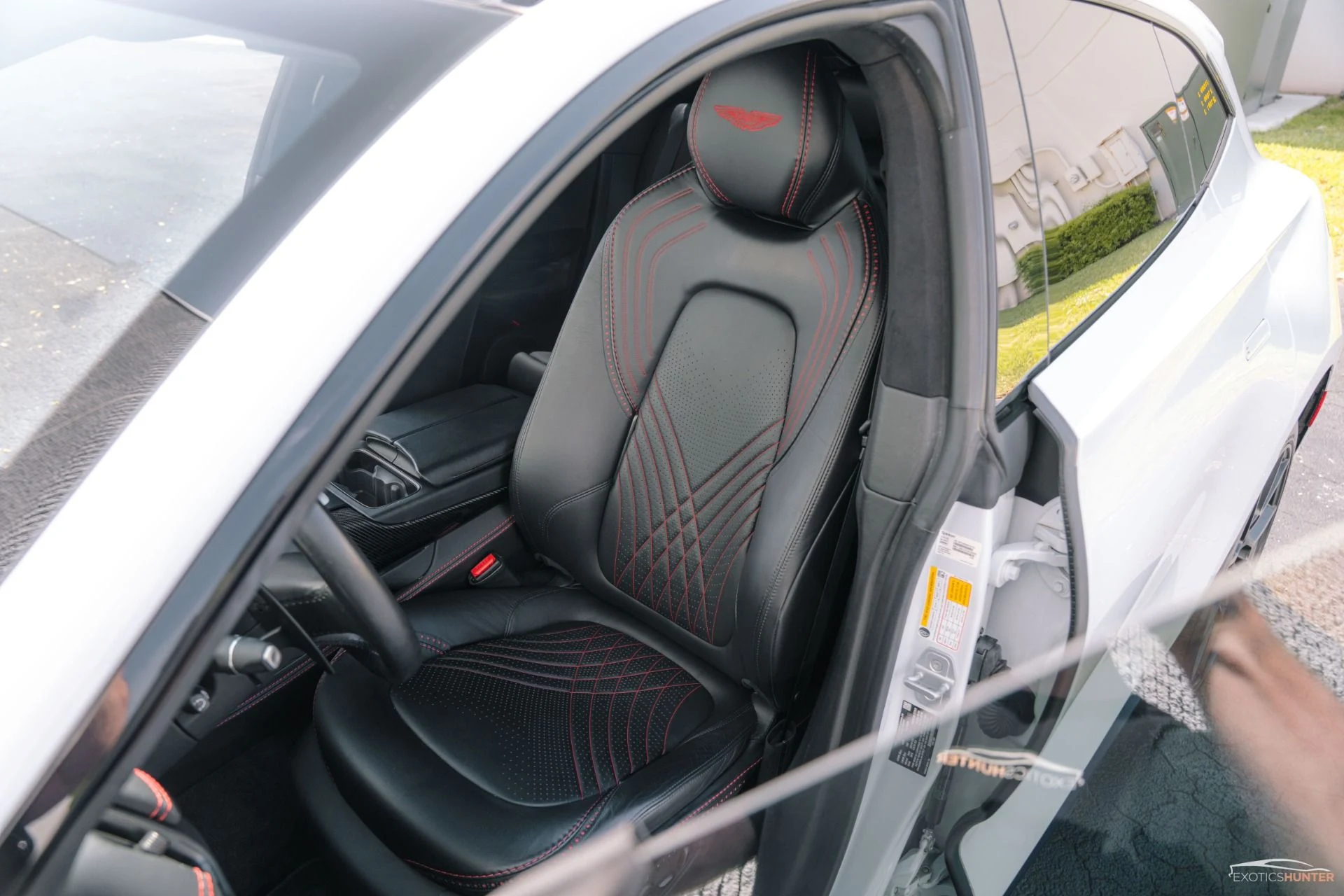 mph009_3705029259_Used_2021_Aston_Martin_DBX_225_K_MSRP_in_AML_Special_Paint_Black_Pack_DB_Elegance_Pack_1741980813_fe7449cd64