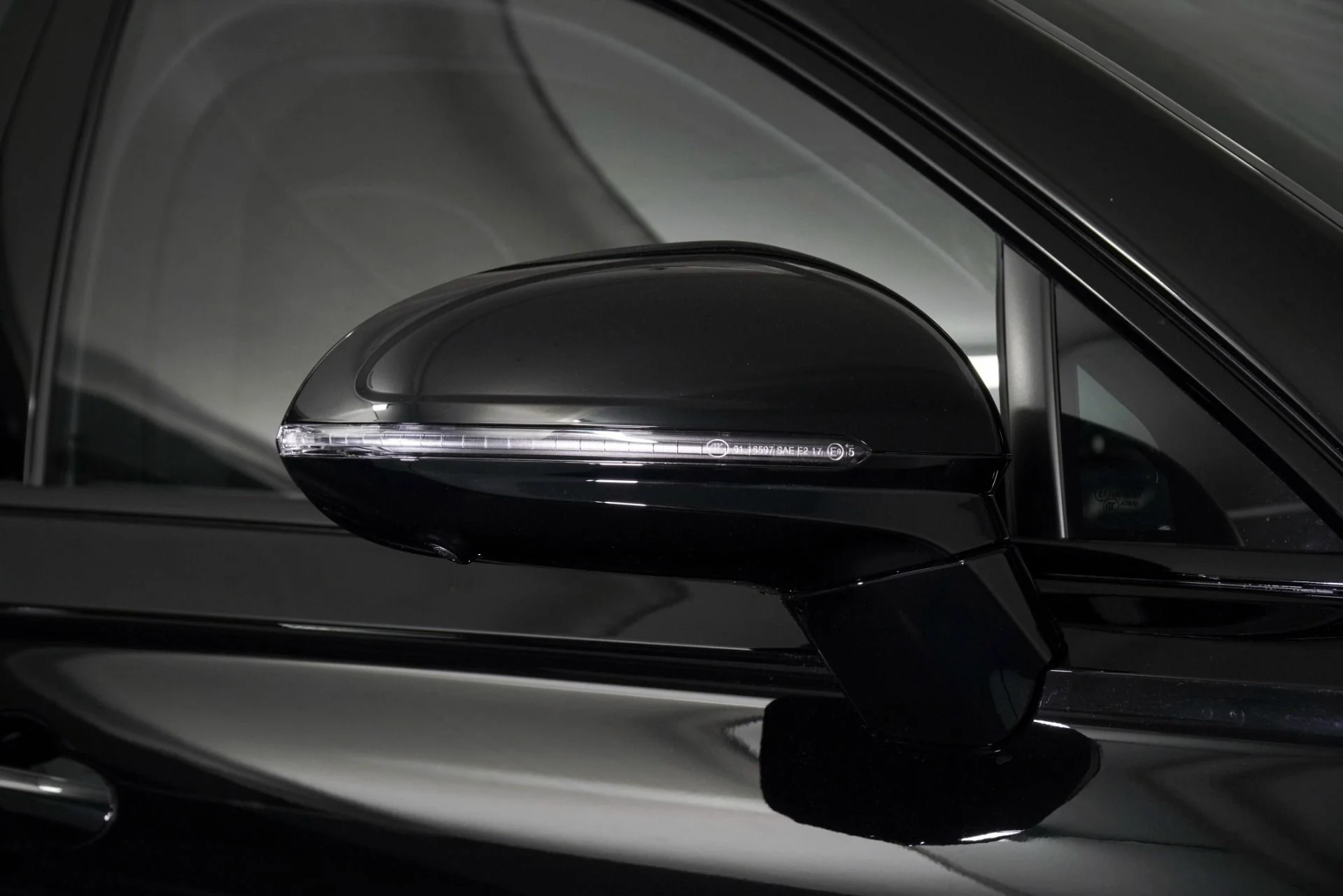 mph009_3705988667_New_2026_Bentley_Flying_Spur_Speed_1776445896_238d571592