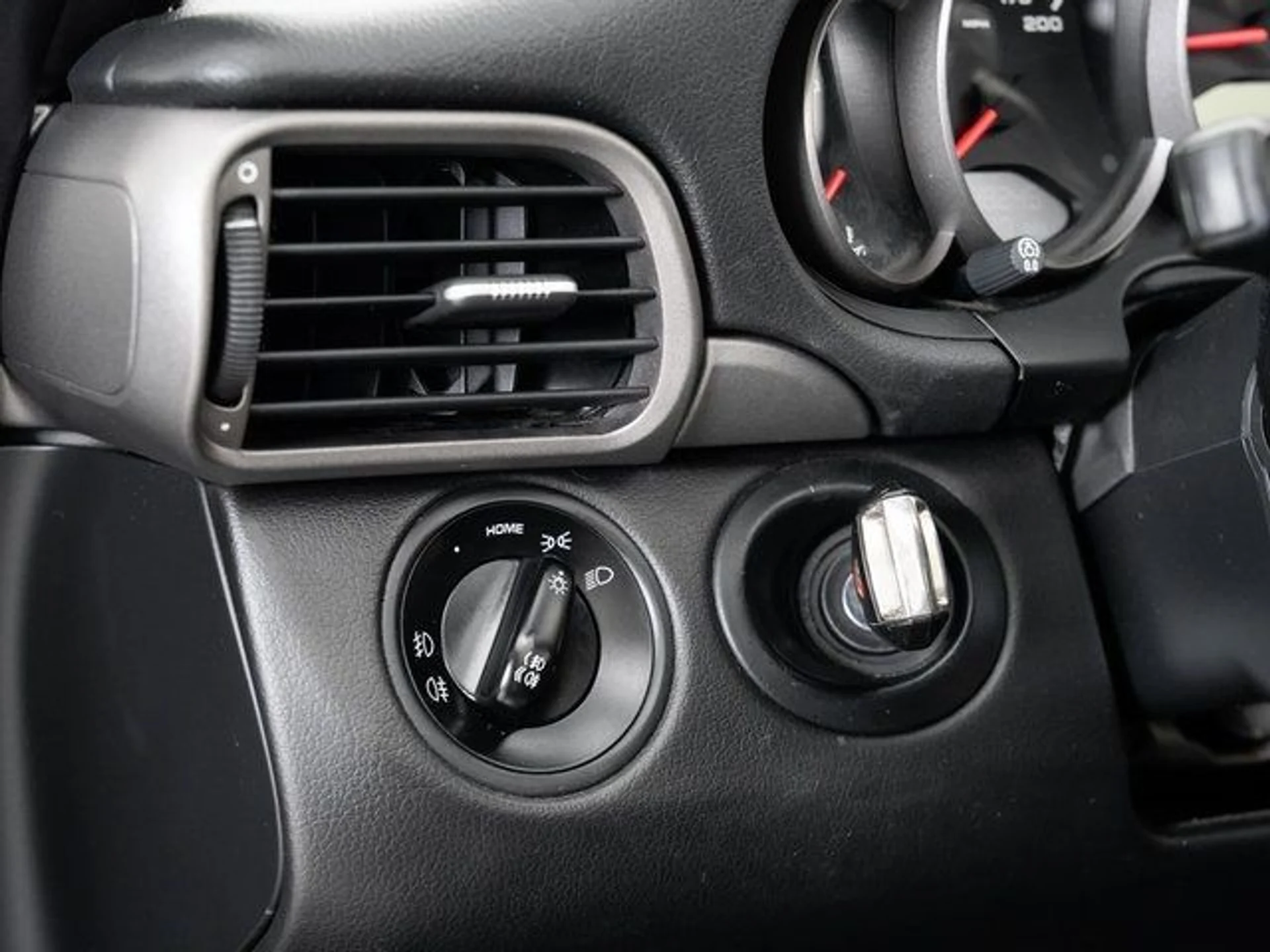 mph009_3707130367_f1fab4552b32a2bb560917c4aad630db_79dfbd4a68