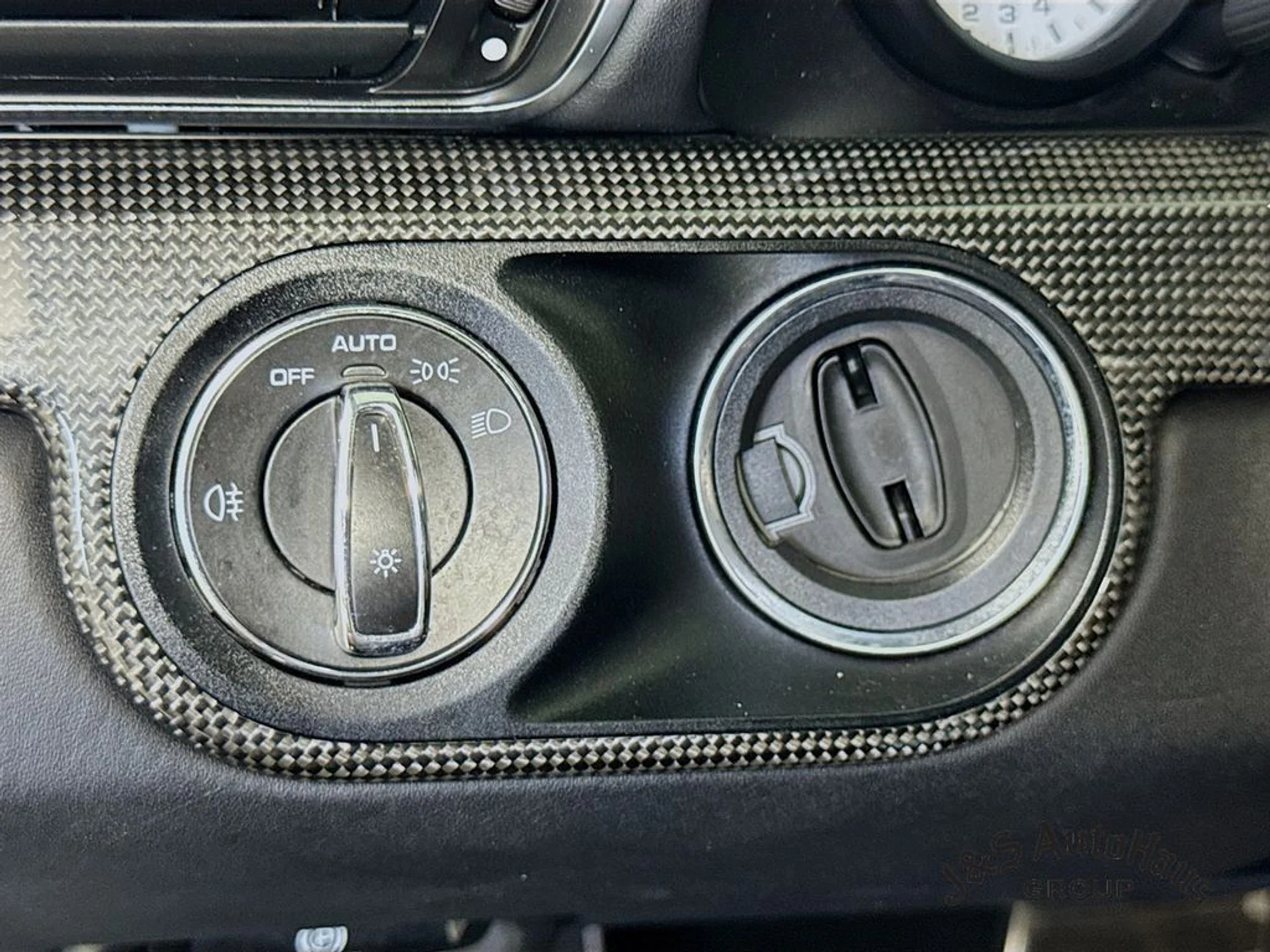 mph009_3712880116_ii0zyvmseelcfz9388cpohkmw0cl_bf87ebb45b