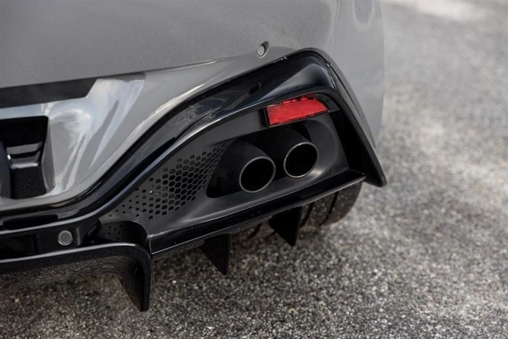 mph009_3718376953_37539563_00002_11678067_1574827845_e74d04b94d