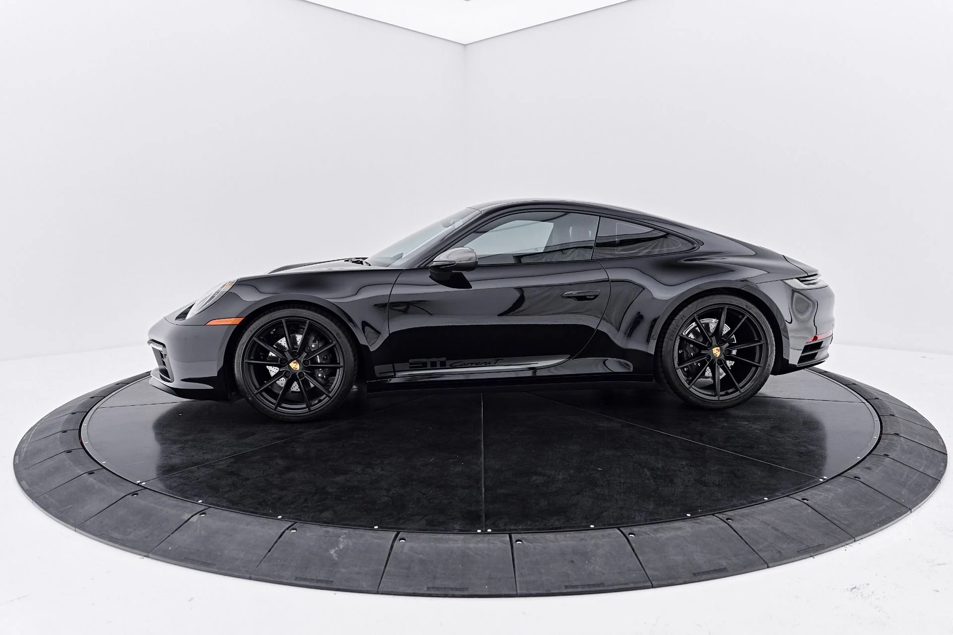 mph009_3718889148_Used_2024_Porsche_911_Carrera_T_1790639703_a6576c9704