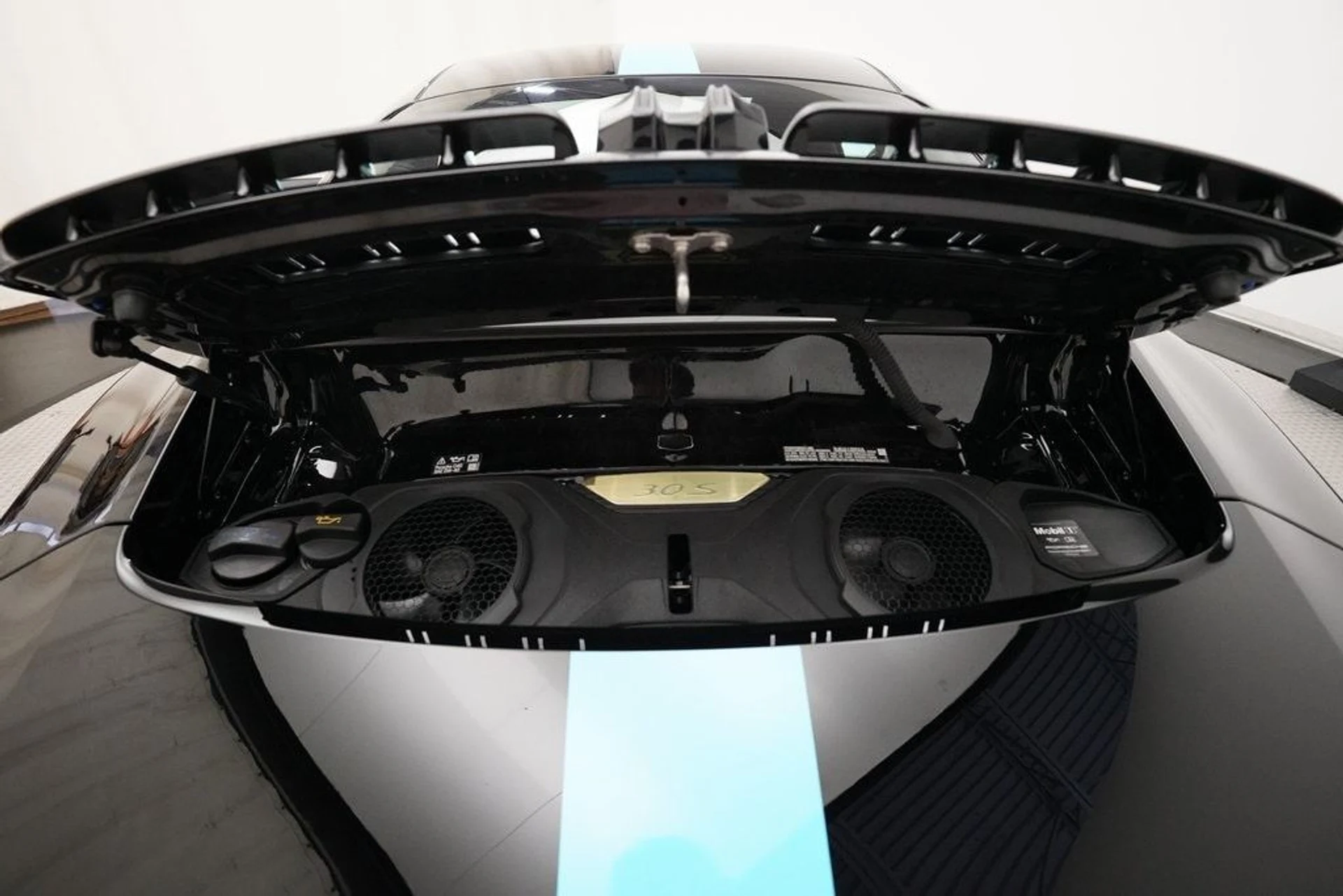 mph009_3720707488_d77f09e8f0a81a1238c6ed078de53b4fx_4fafe2c4d7