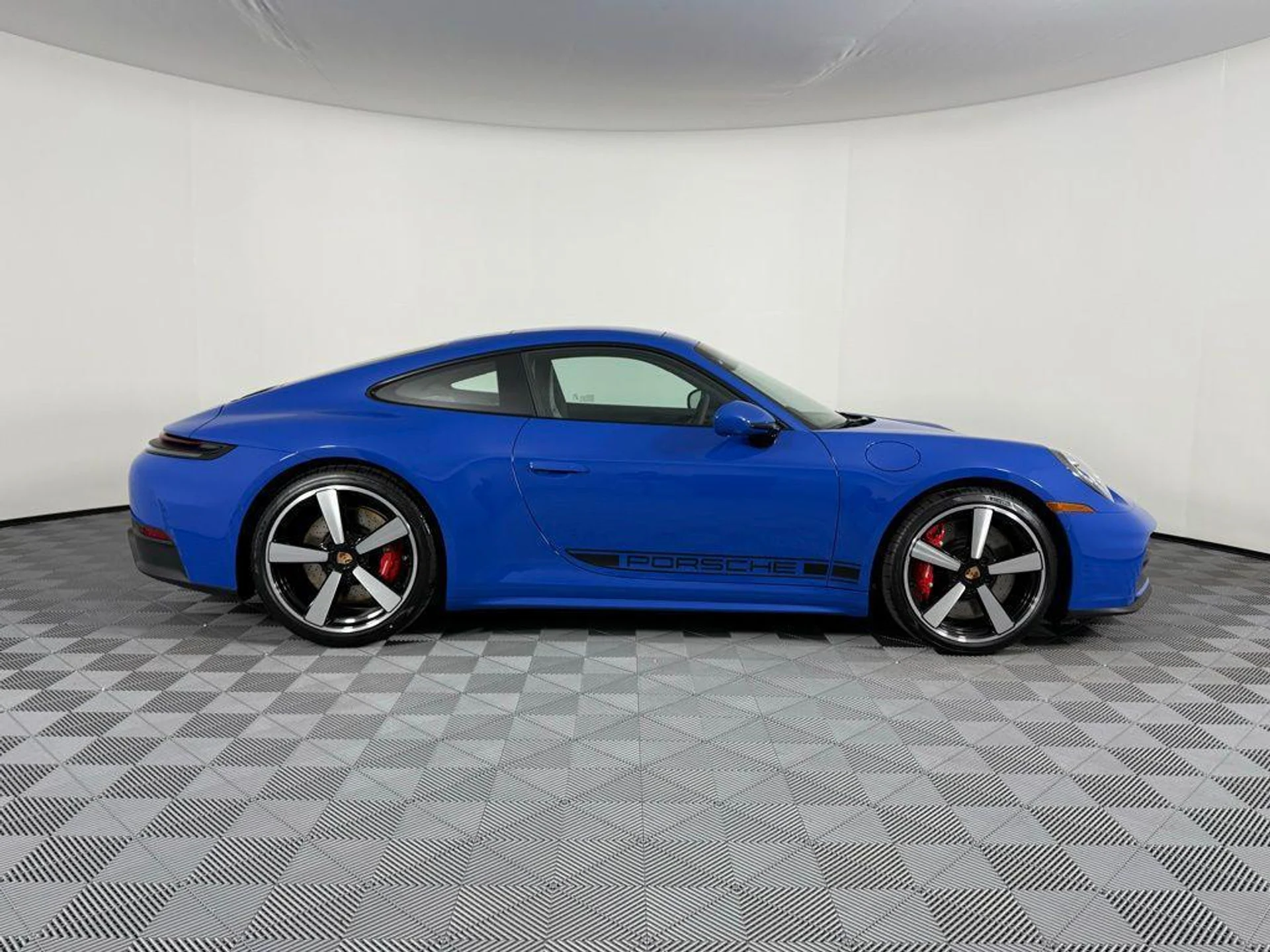 mph009_3730838066_g_Km3j_HQI_Fn0_Tsr4p_O1b_JDQ_3_Bd_DU_8953f06800