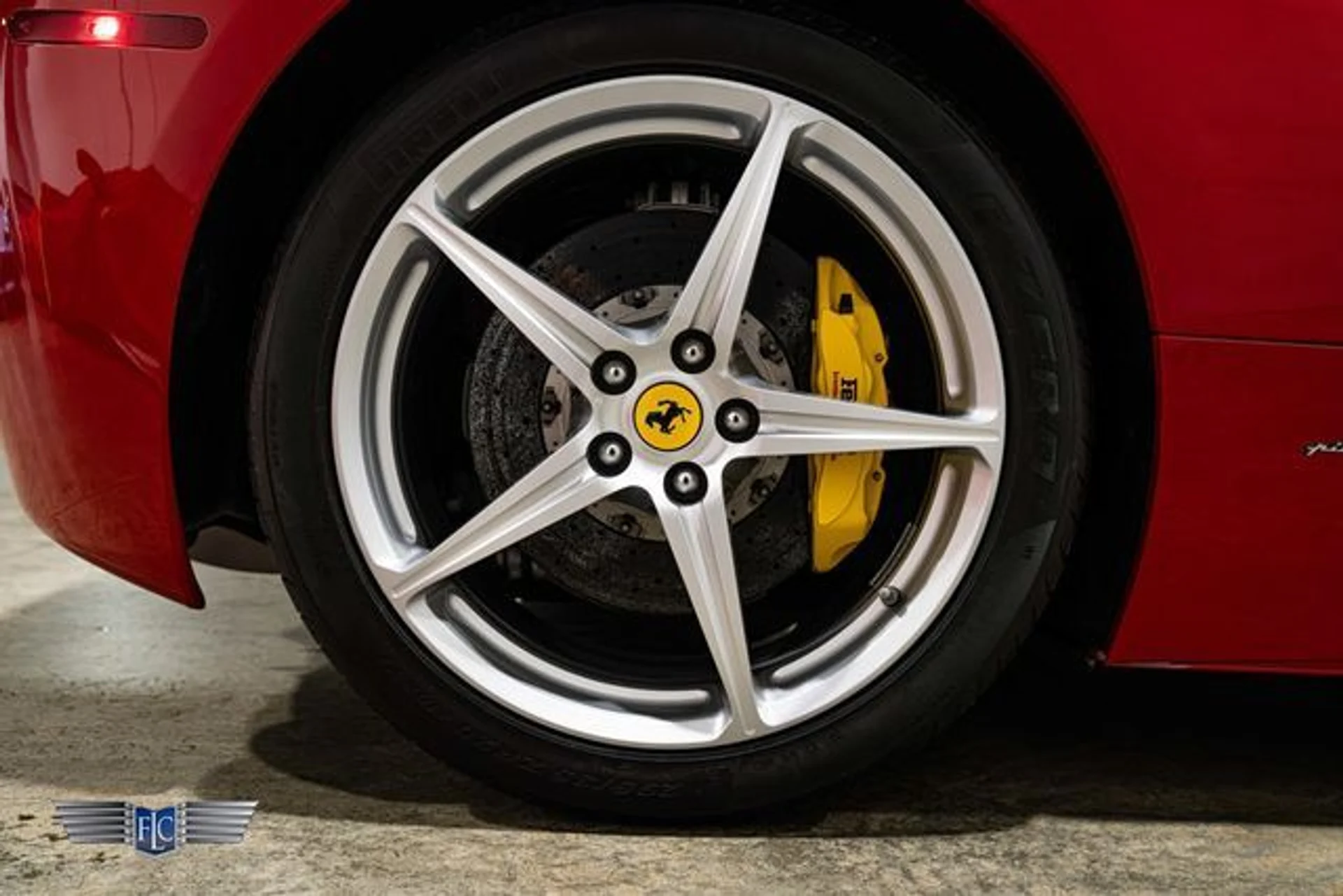 mph009_3743197996_used_2011_ferrari_458_italia_2drcoupe_9689_23088468_14_640_2a3c25a20f