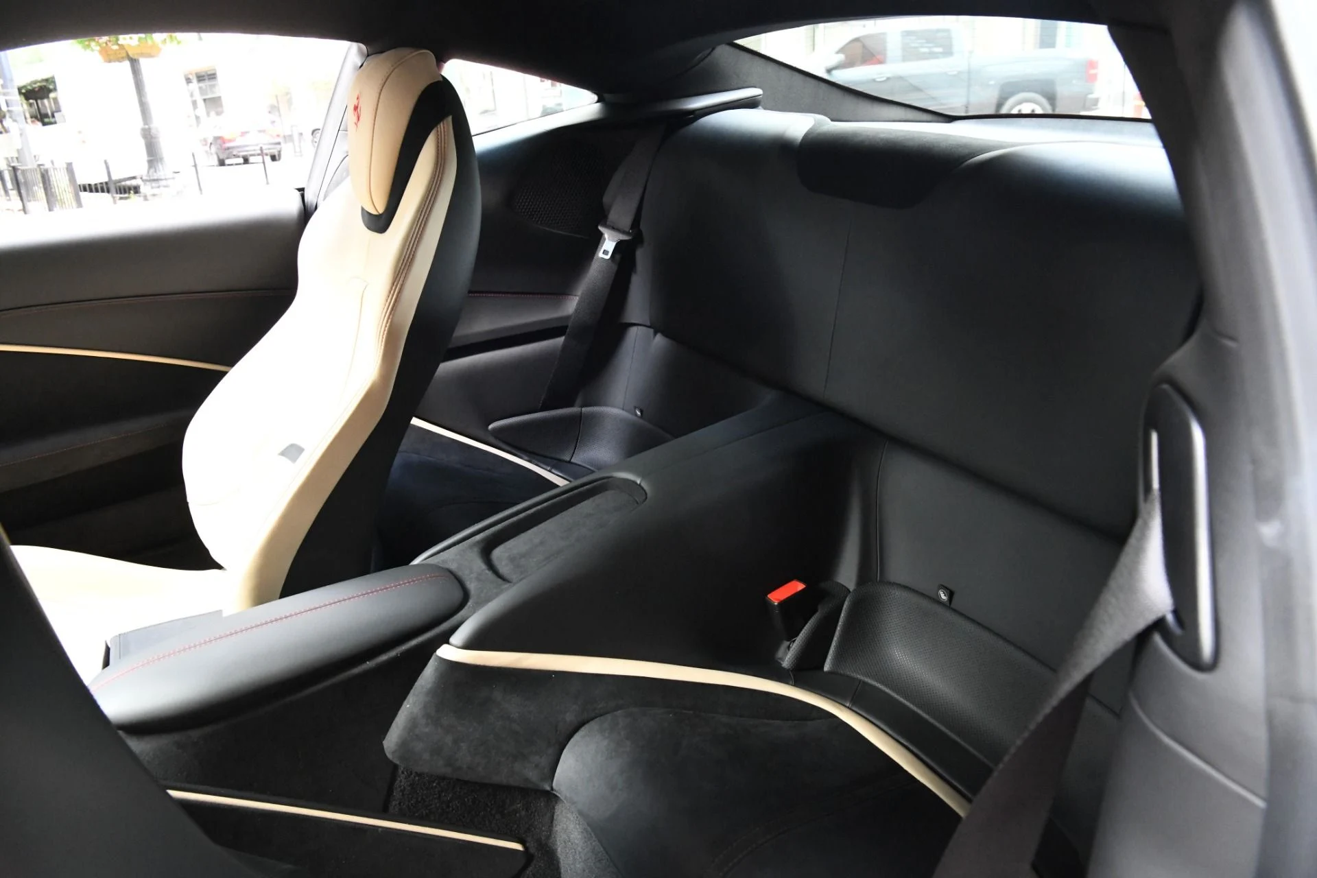 mph009_3749341836_11891_p11_l_3575d08710