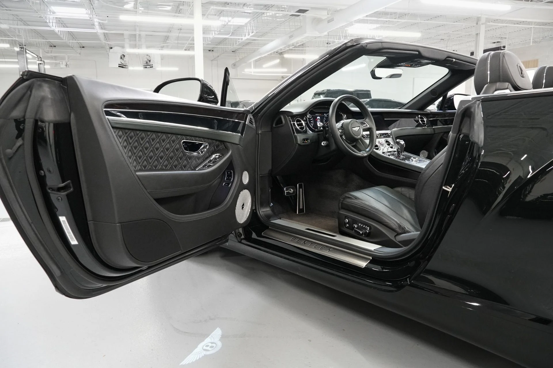 mph009_3751183527_Used_2022_Bentley_Continental_GTC_V8_1778178351_e2f9cd87e5