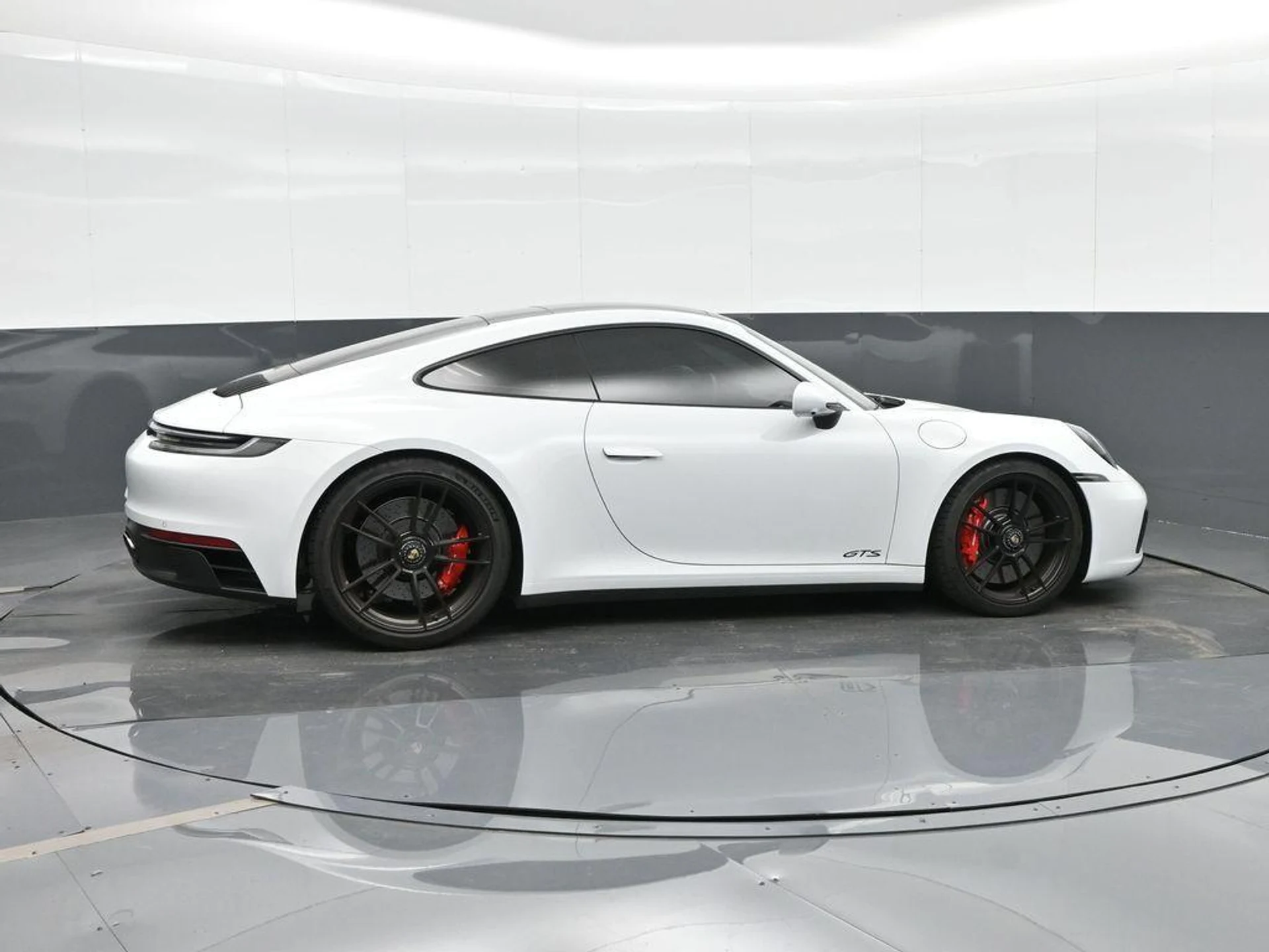 mph009_375444127_69w_HG_Rb_W_Ubx_Slkon_Zw_Vpe_I7_FCVM_44f106400c