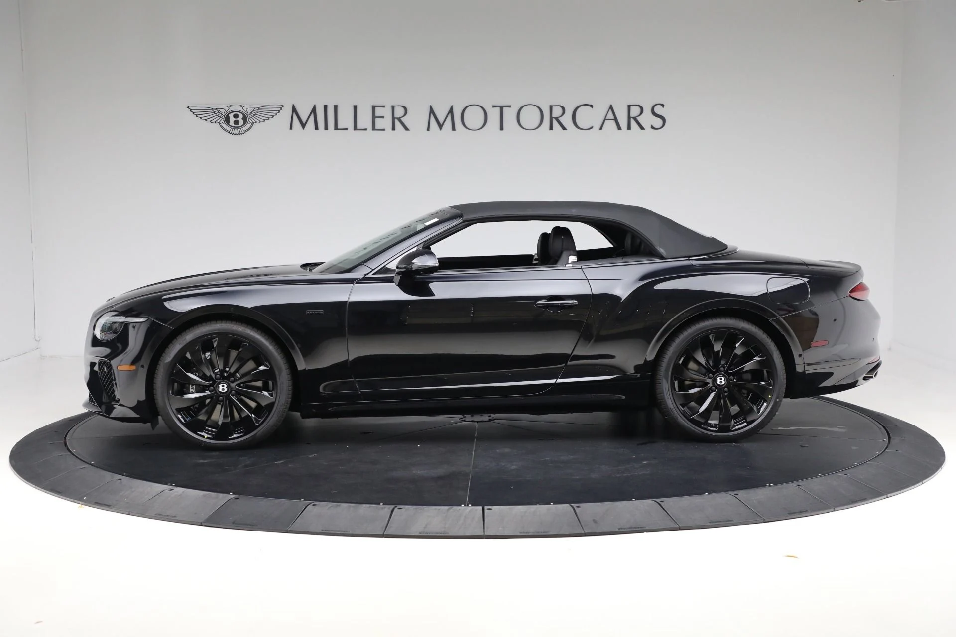 mph009_3772976148_New_2025_Bentley_Continental_GTC_Black_Edition_99e1a1bf93