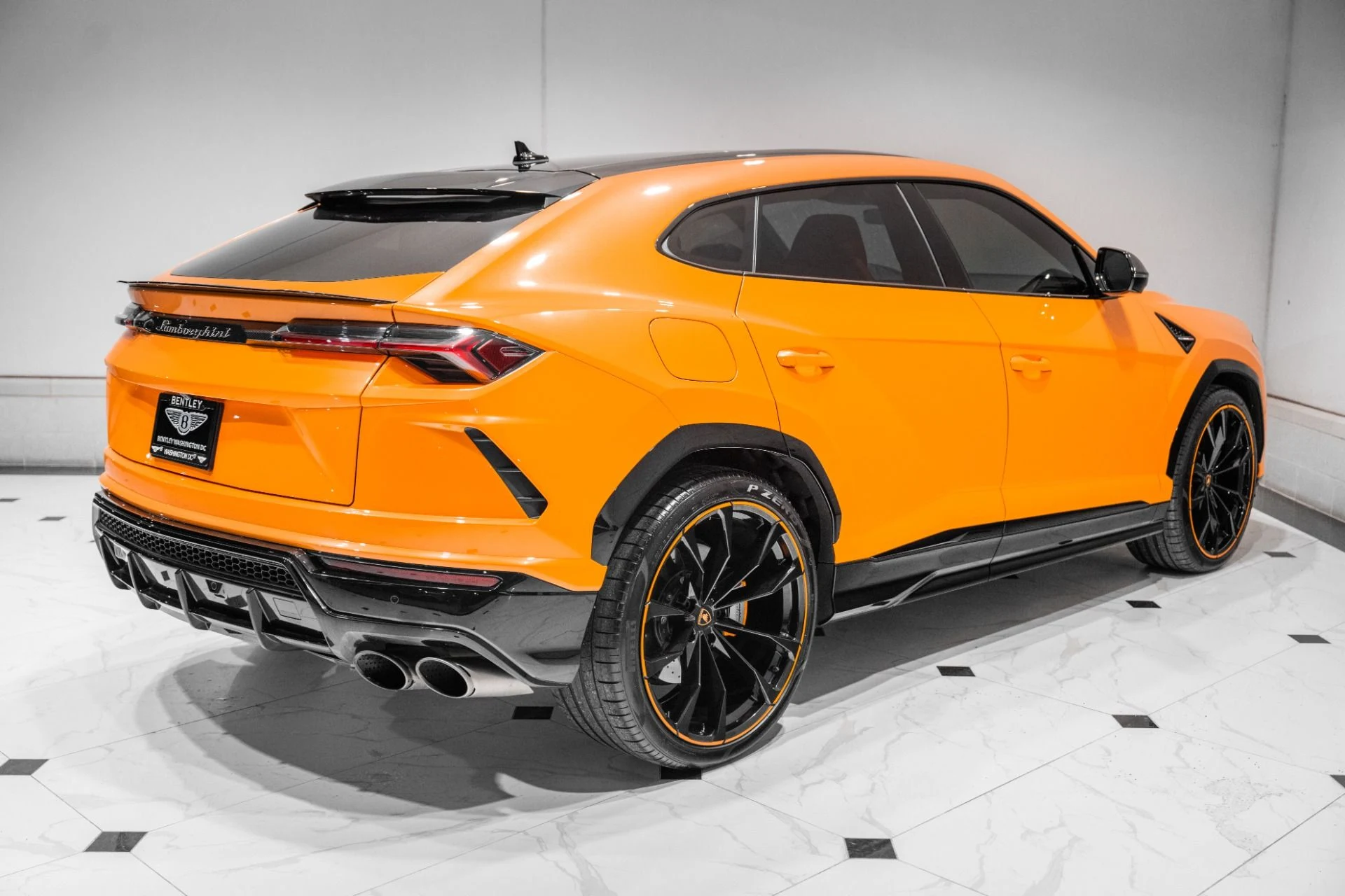 mph009_3778651625_Used_2022_Lamborghini_Urus_Pearl_Capsule_1773410025_2e96bc5726