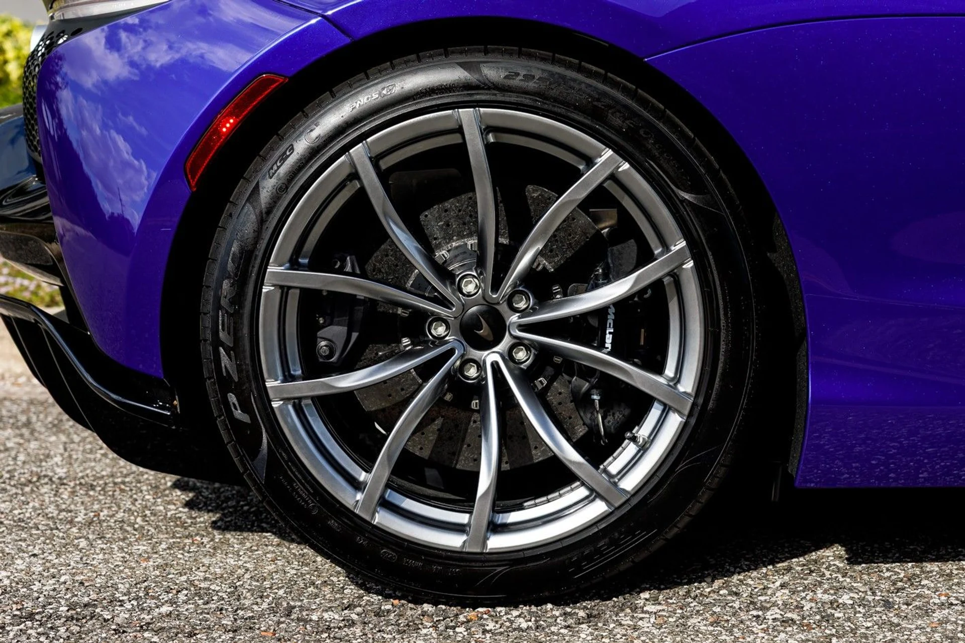 mph009_3785363679_620_p10_l_5d18e8f9ee