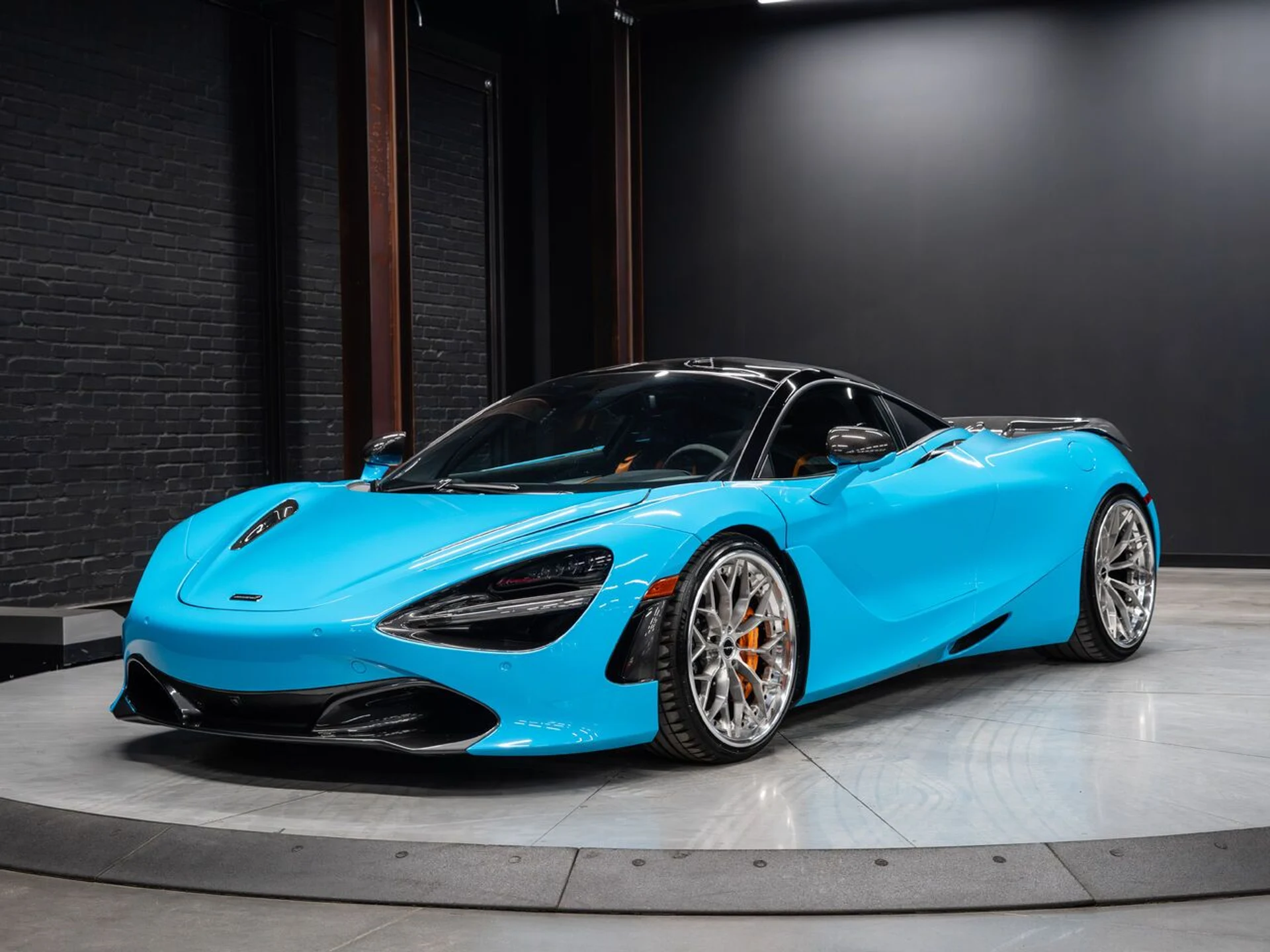 mph009_3786652835_mclaren_720s_2018_878edd3d81