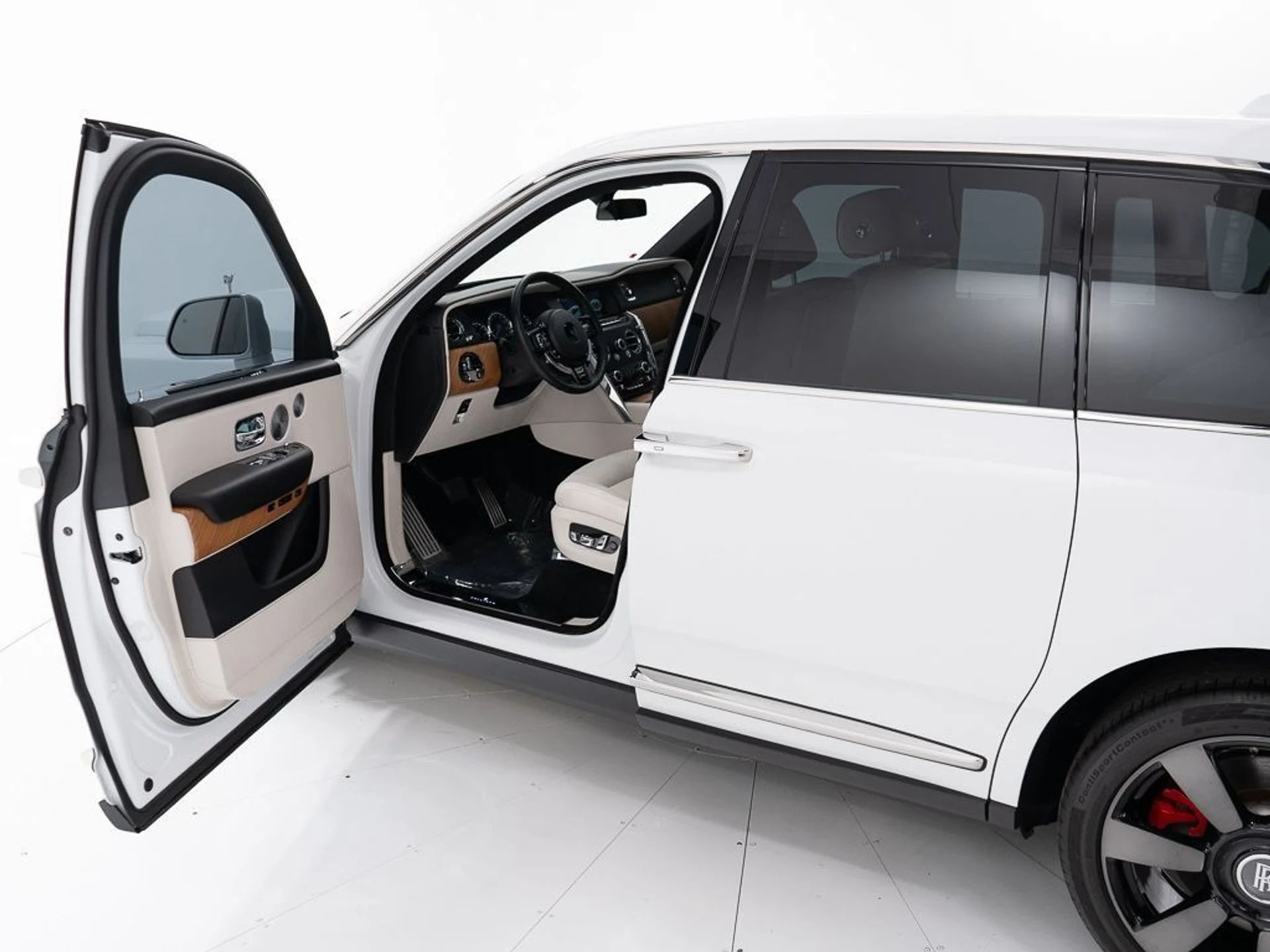 mph009_378965311_63af030da13664d117c892ab0295674e_2683752204