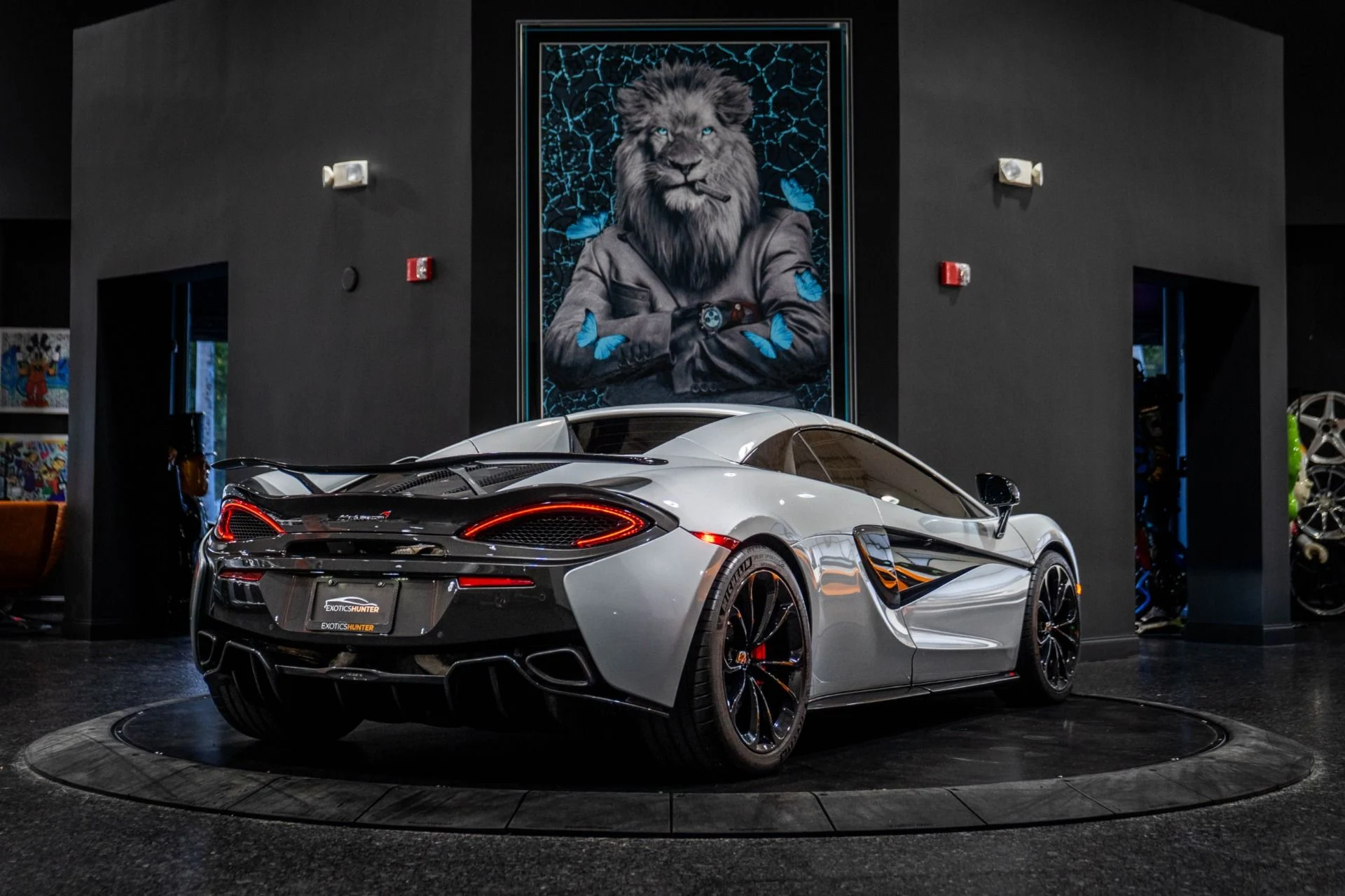 mph009_379028687_Used_2018_Mc_Laren_570_S_Spider_Loaded_Spec_Larini_exhaust_1765511070_7538650263