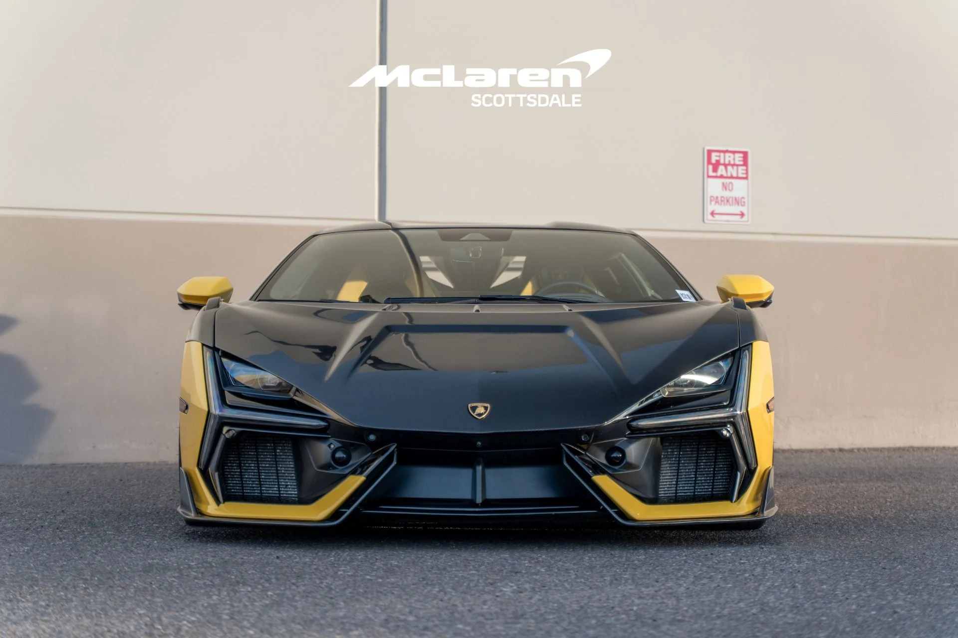 mph009_3791805583_Used_2024_LAMBORGHINI_REVUELTO_1769478324_662cc978b8