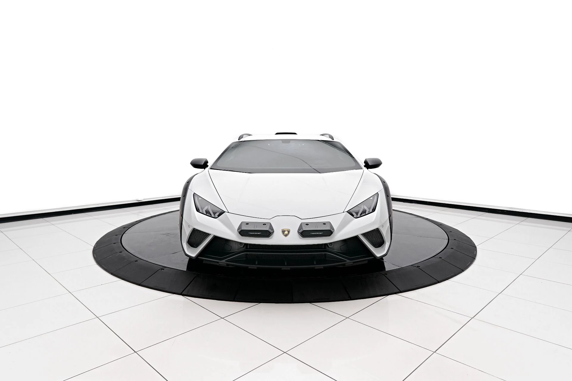 mph009_379367402_Used_2023_Lamborghini_Huracan_Sterrato_Base_1708481025_6a572f03fe