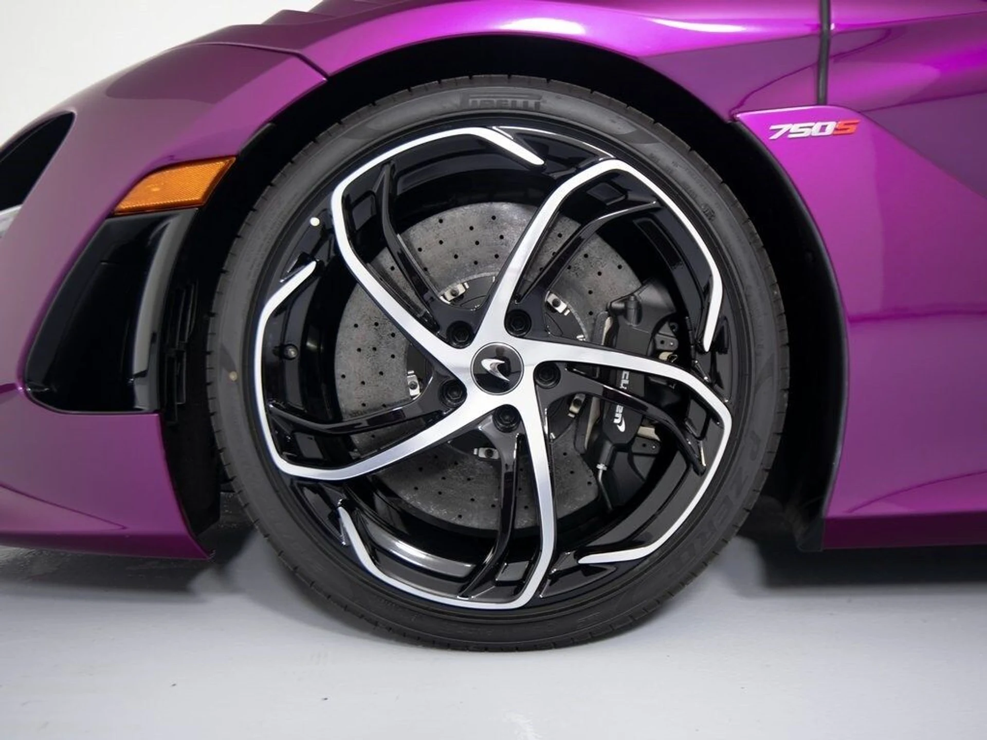 mph009_3793759038_89fa7726dd1c3c98e19f772cdb575033x_6eb2afd256