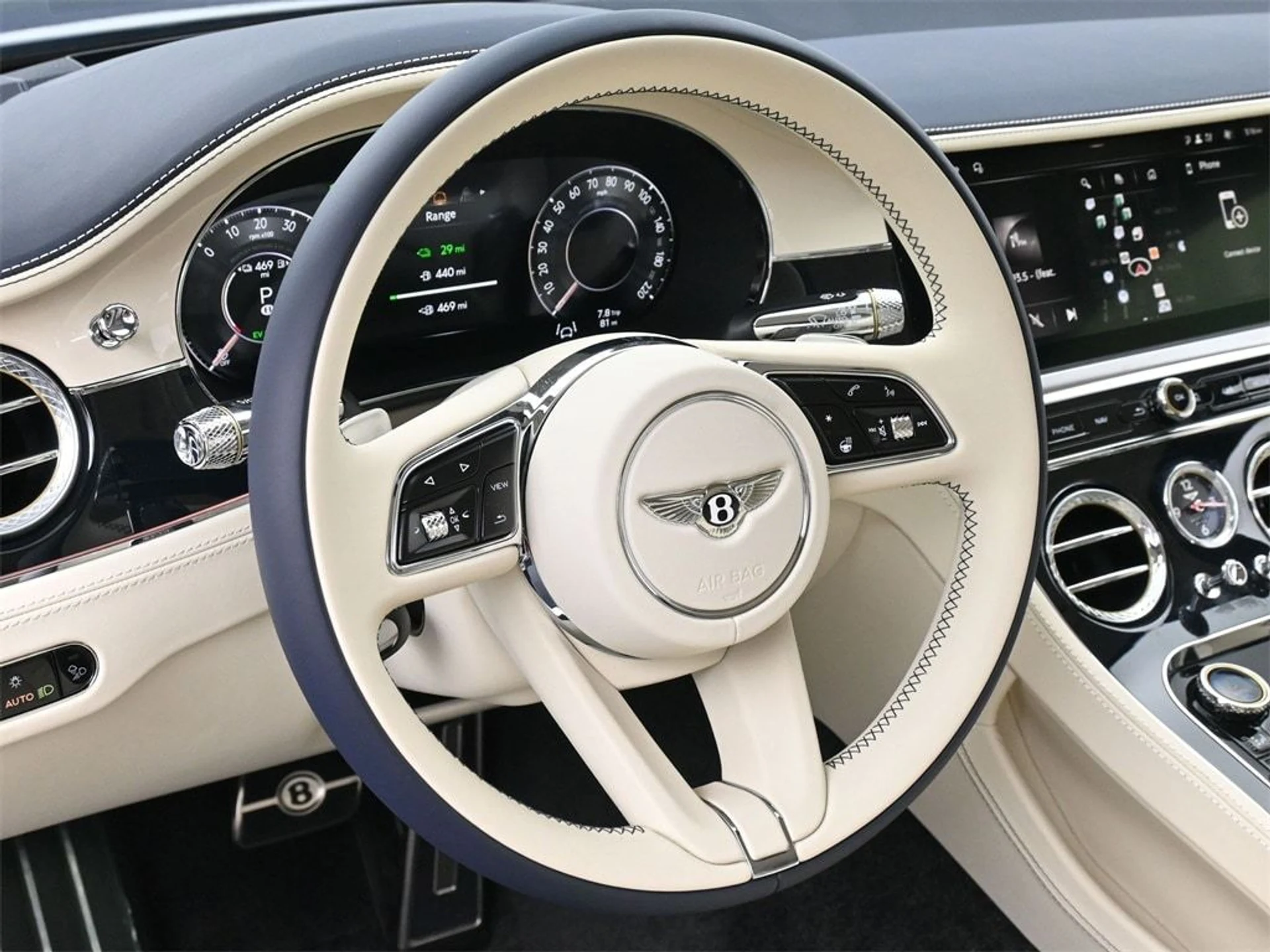 mph009_3802766920_37e3f5f8f0548ba1a97d3b2c5c800f74x_a15eea7b94