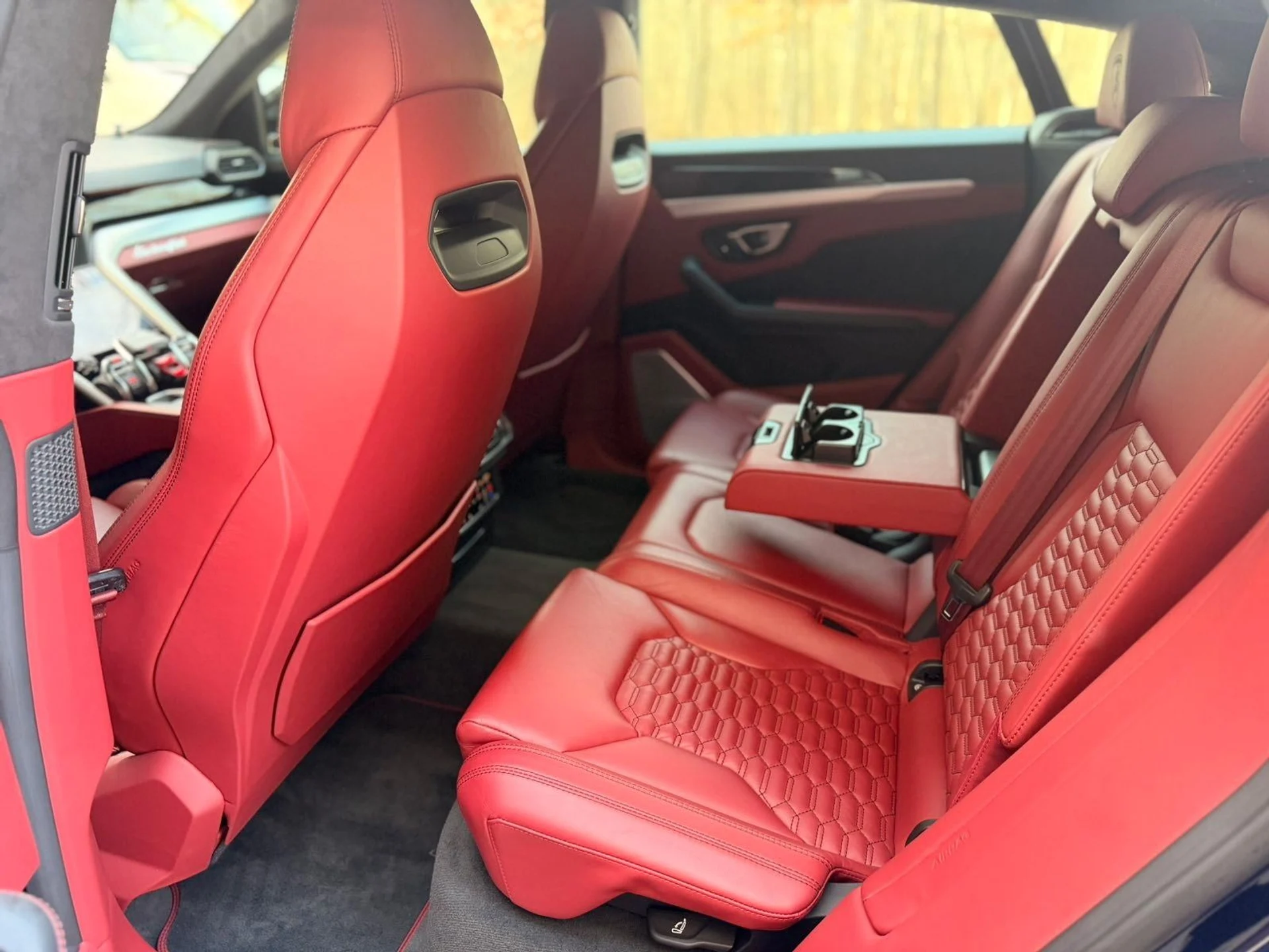 mph009_3803814273_Used_2019_Lamborghini_Urus_1768603381_998609cba9