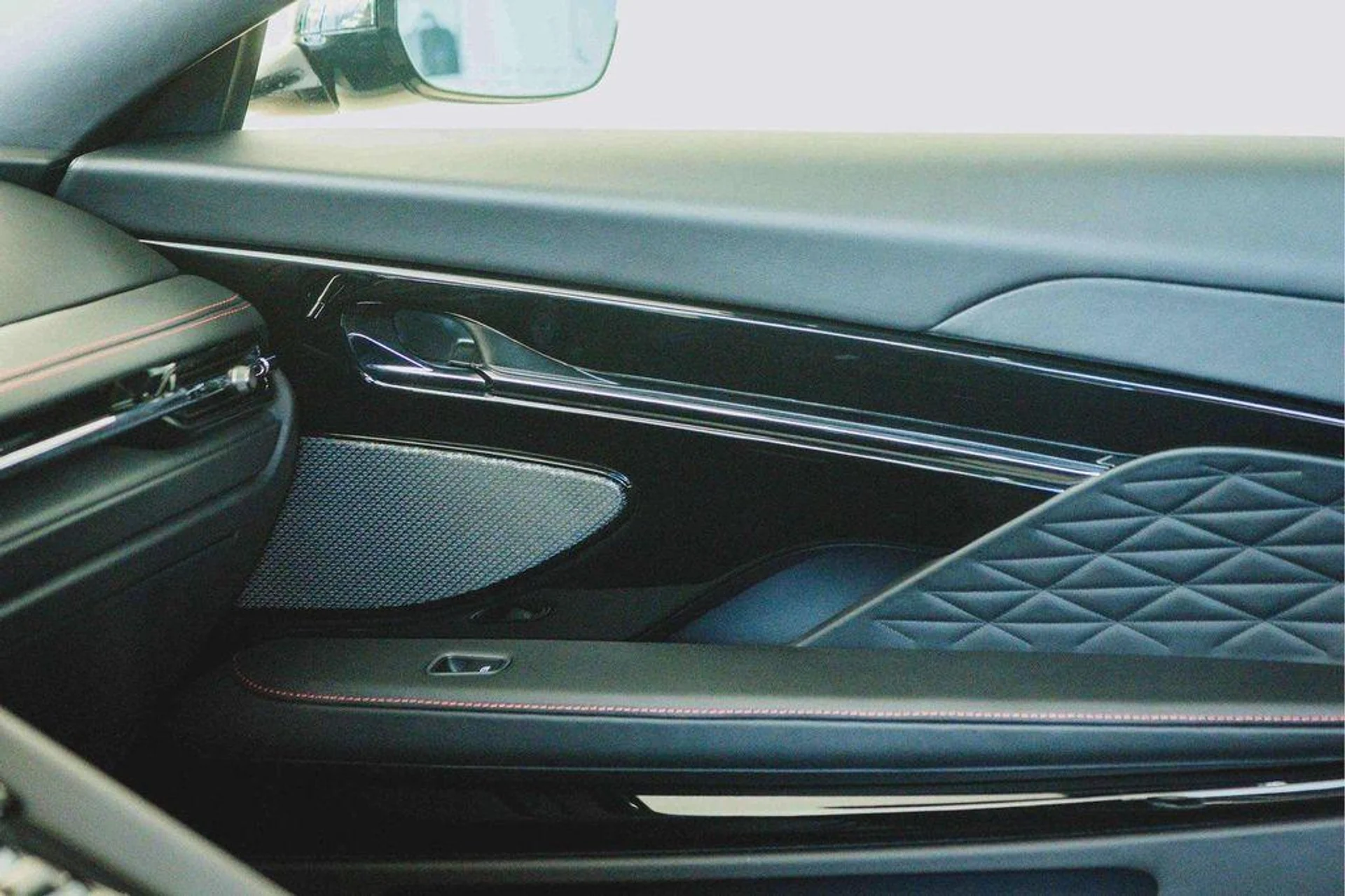 mph009_3824062129_Tf_GWPF_Ei_Uhitdzgblu_N_Gc_AN_68_Fw_4a3e048923