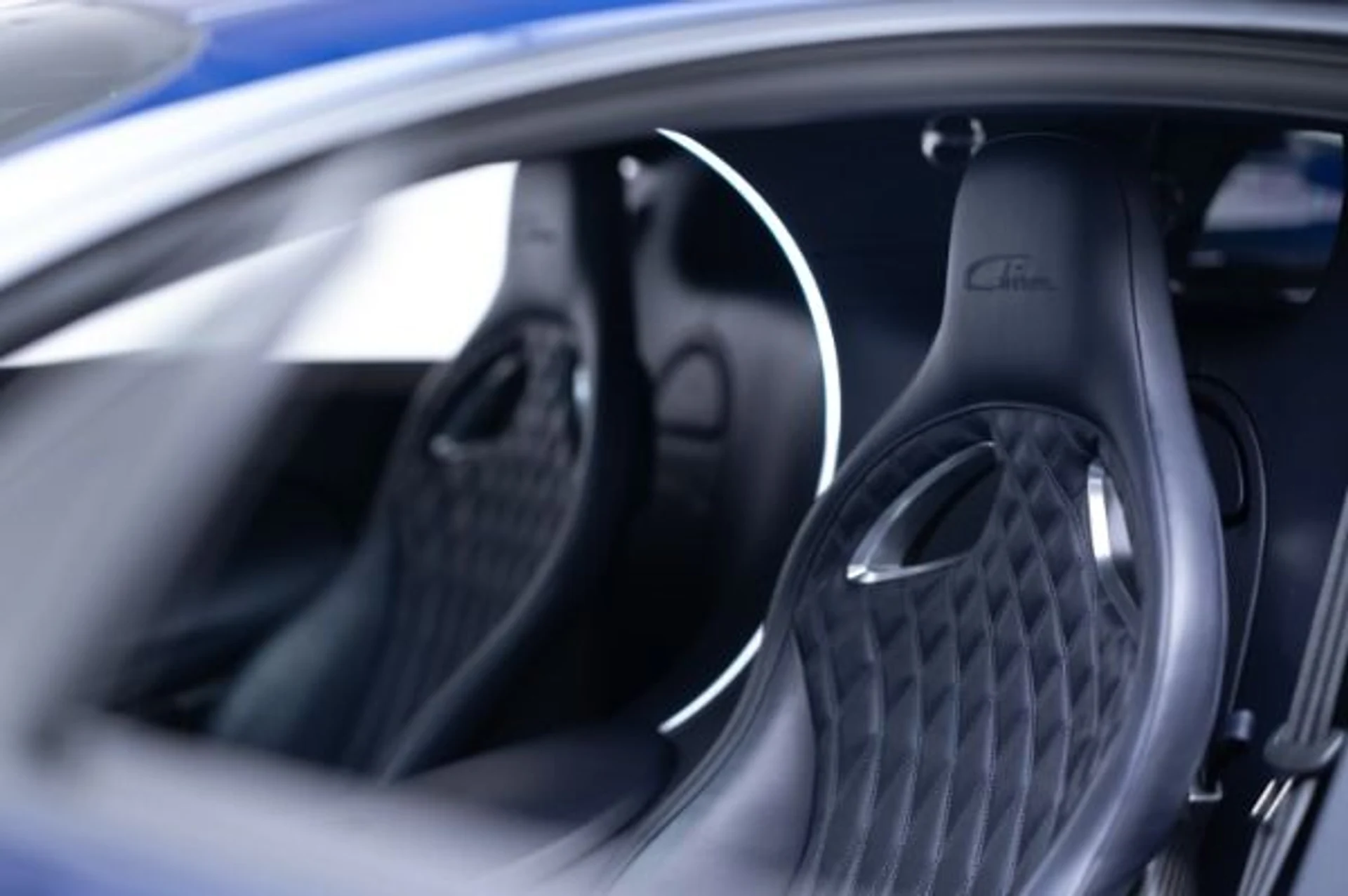 mph009_3824481624_Used_2018_Bugatti_Chiron_Chiron_06a53bdae5