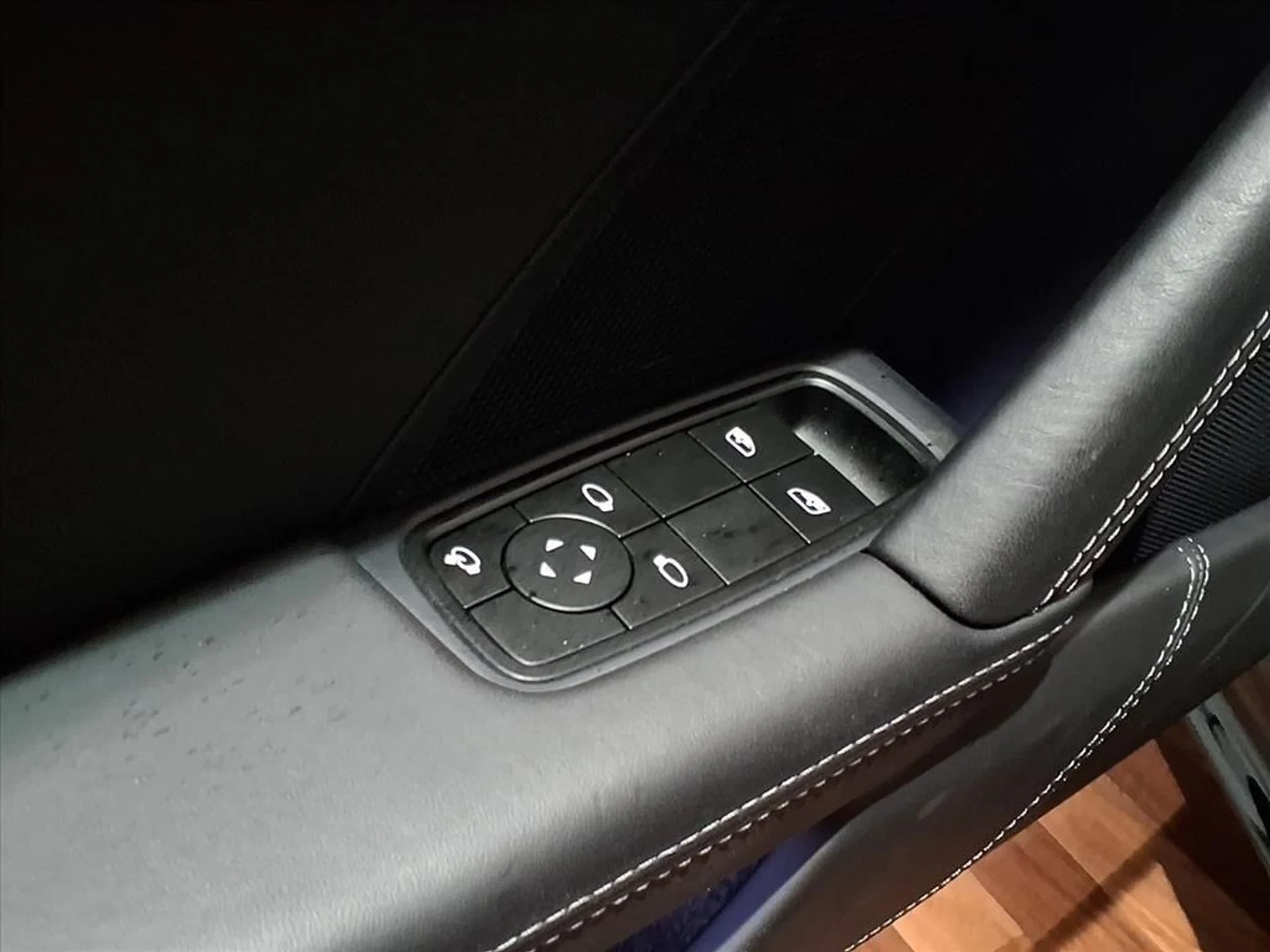 mph009_3828602233_f13449b1d6f54a614f1ba992b263ed63_0f71578be0