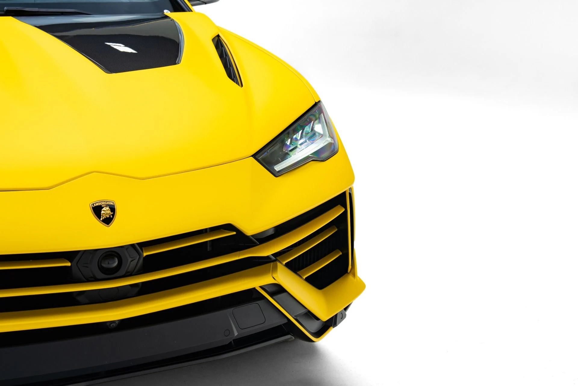 mph009_3831476228_Used_2024_Lamborghini_Urus_S_1778704805_21f43edc35