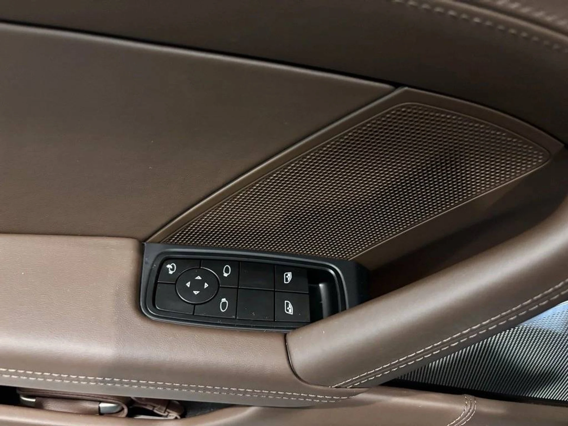 mph009_3837257604_50d8842a9cebd9fcc6553b02ebce198ex_95860fe872