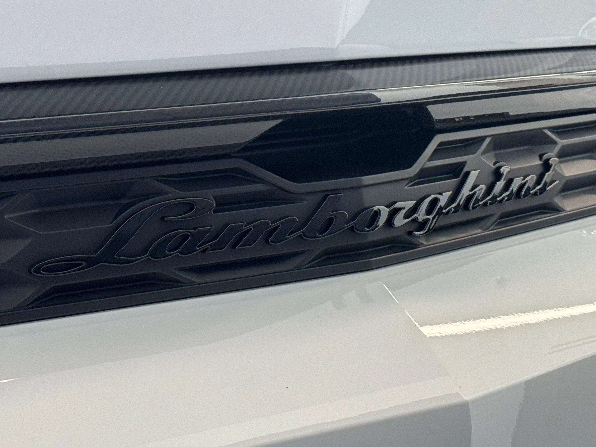 mph009_3837993712_New_2026_Lamborghini_Urus_SE_1786111361_1cb3cdf3db