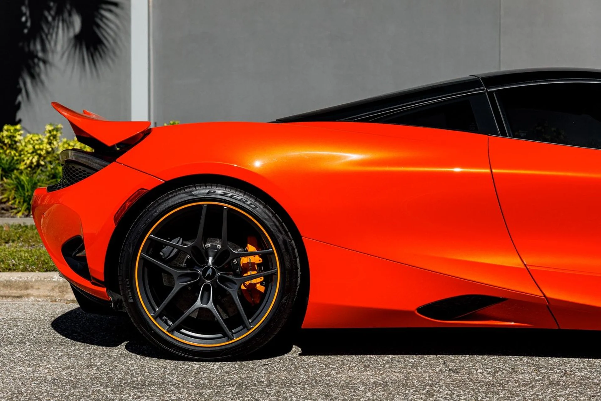 mph009_3839545917_618_p10_l_45a3a32030