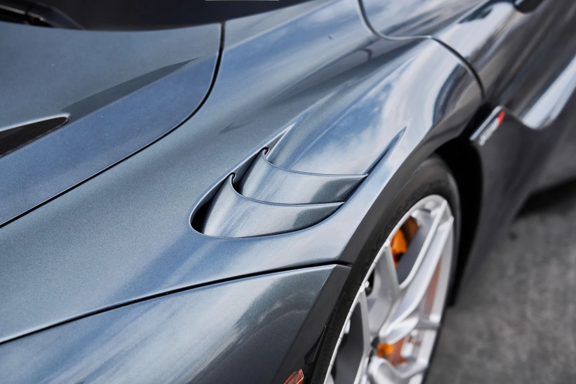 mph009_3875210817_Used_2024_Mc_Laren_750_S_1762992789_3f5671216e