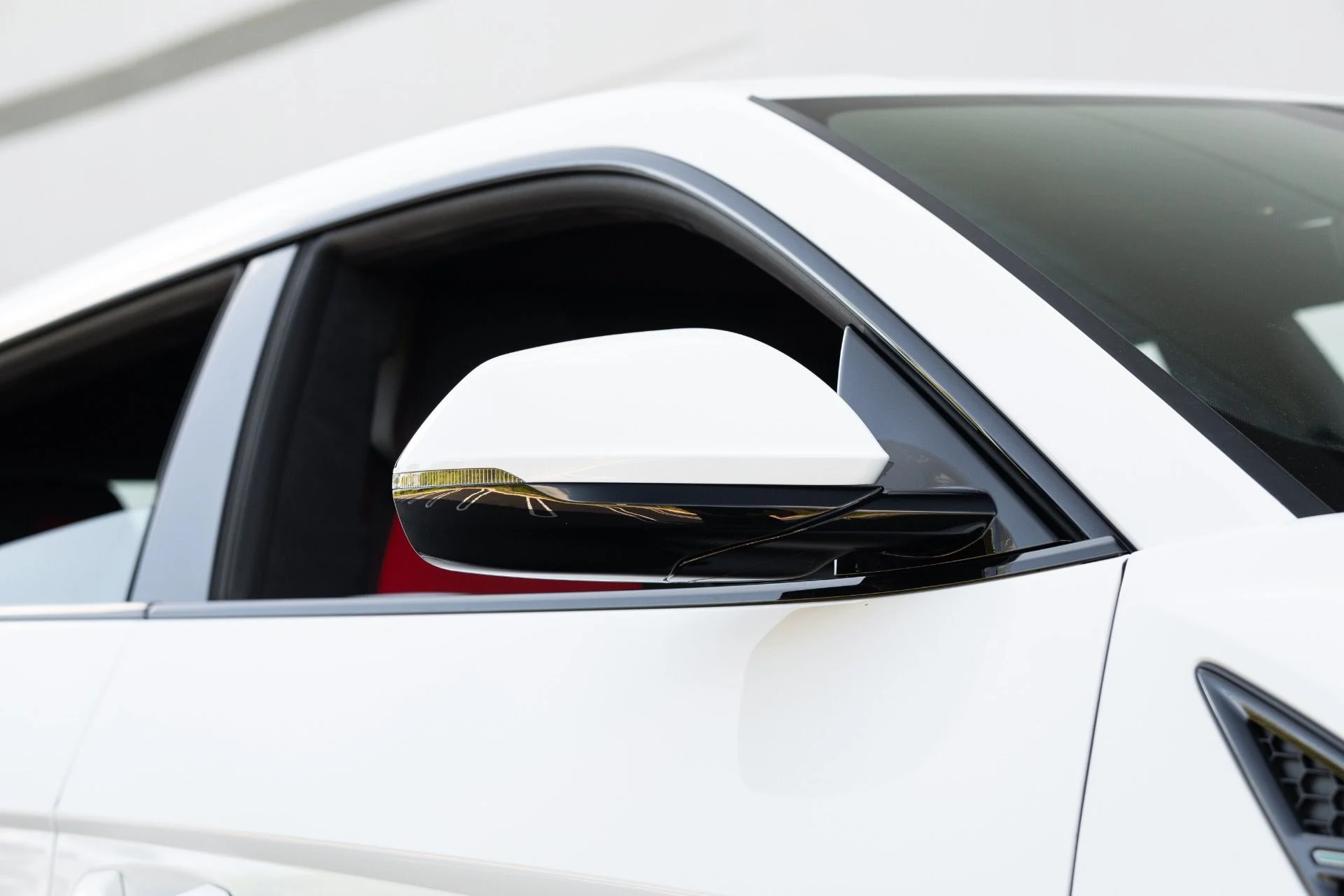 mph009_3876757604_Used_2022_Lamborghini_Urus_1778780511_3f7d29a17c
